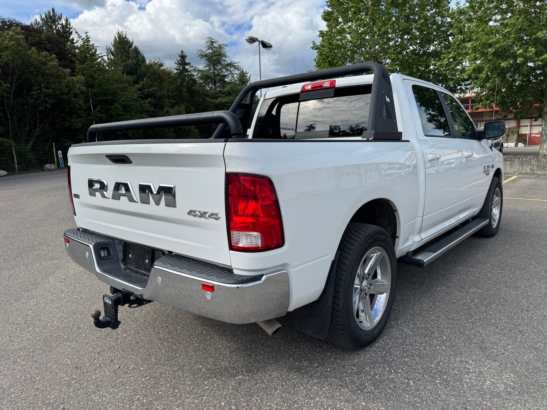 DODGE RAM 1500 Classic-image-7