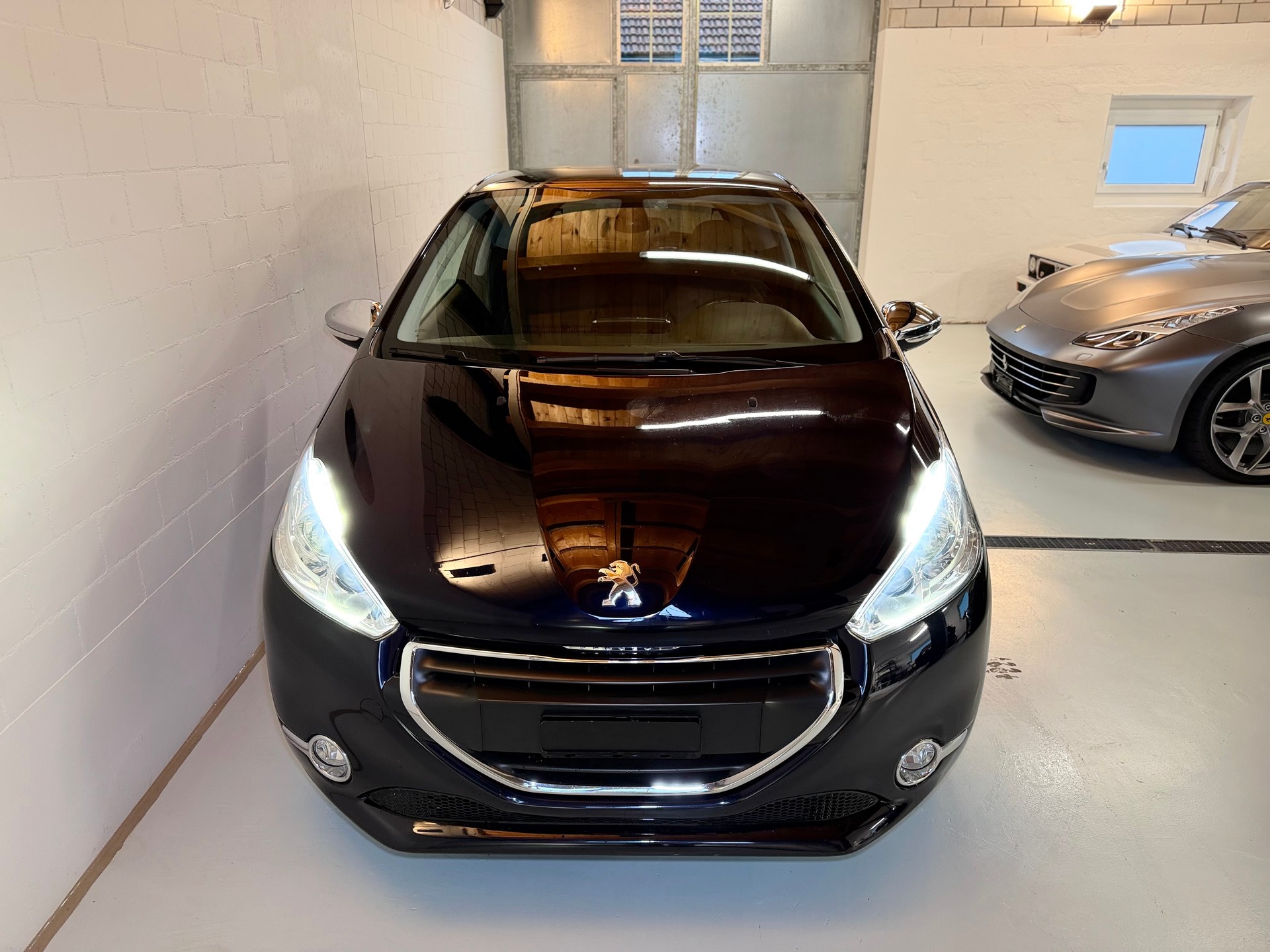 PEUGEOT 208 1.6 VTI XY-showroom-element-2