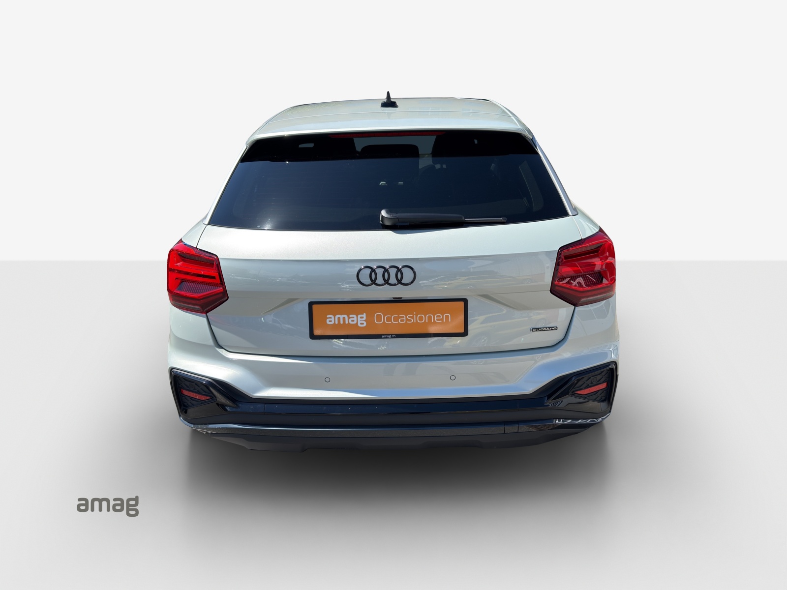 AUDI Q2 40 TFSI S line Attraction quattro S-tronic-showroom-element-3