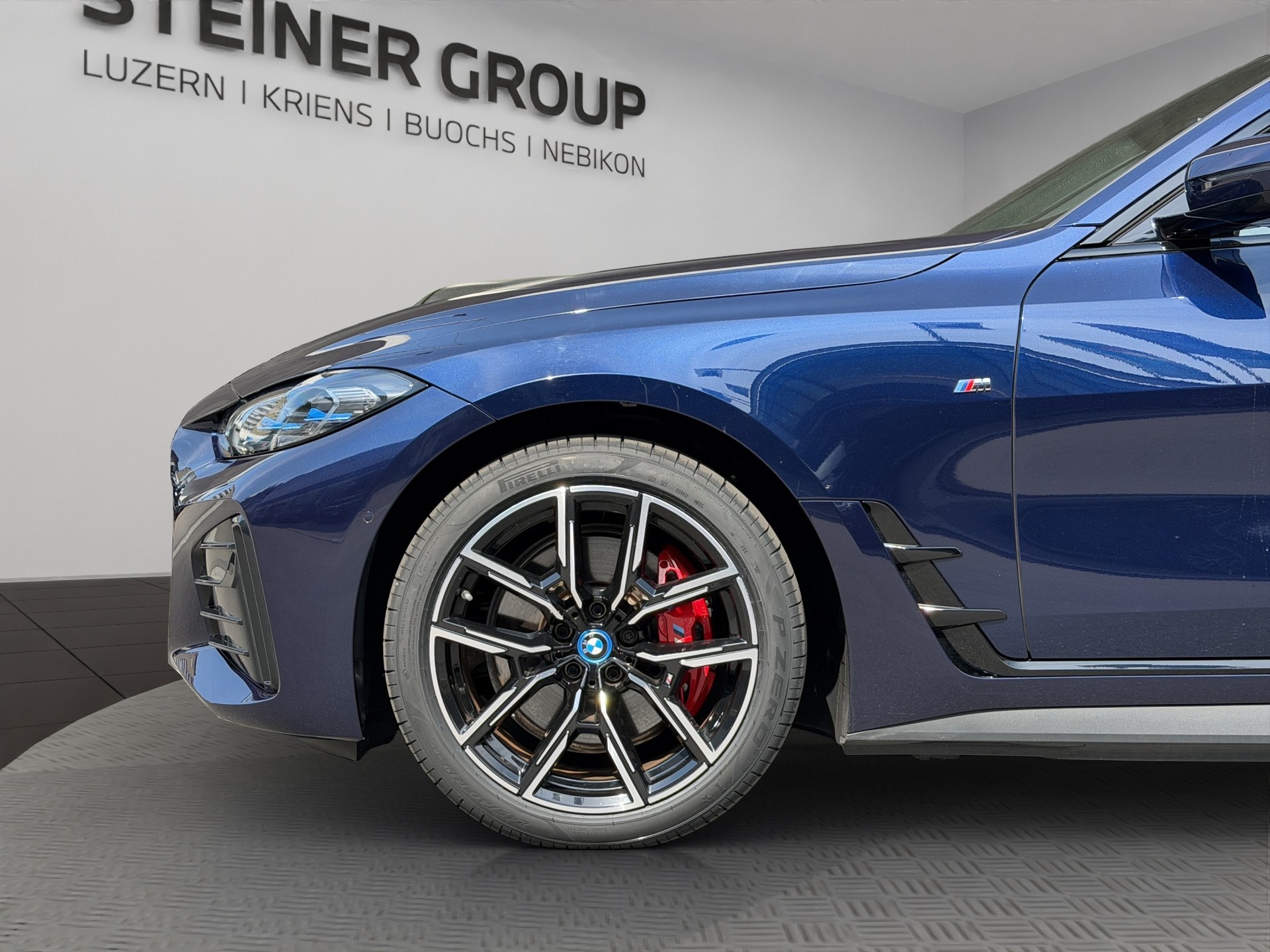 BMW i4 eDrive 40 M Sport Pro-image-9