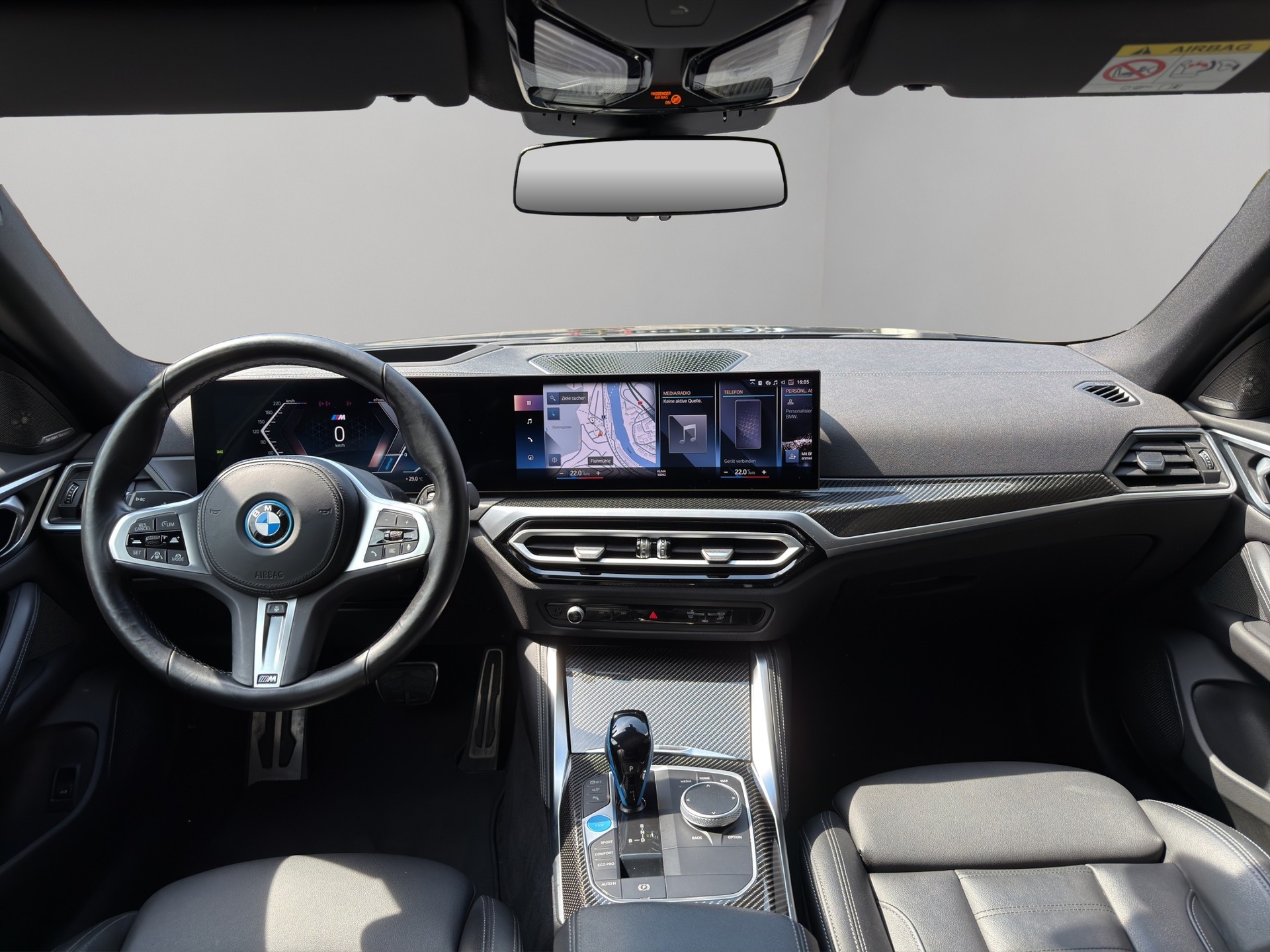 BMW i4 eDrive 40 M Sport Pro-image-16