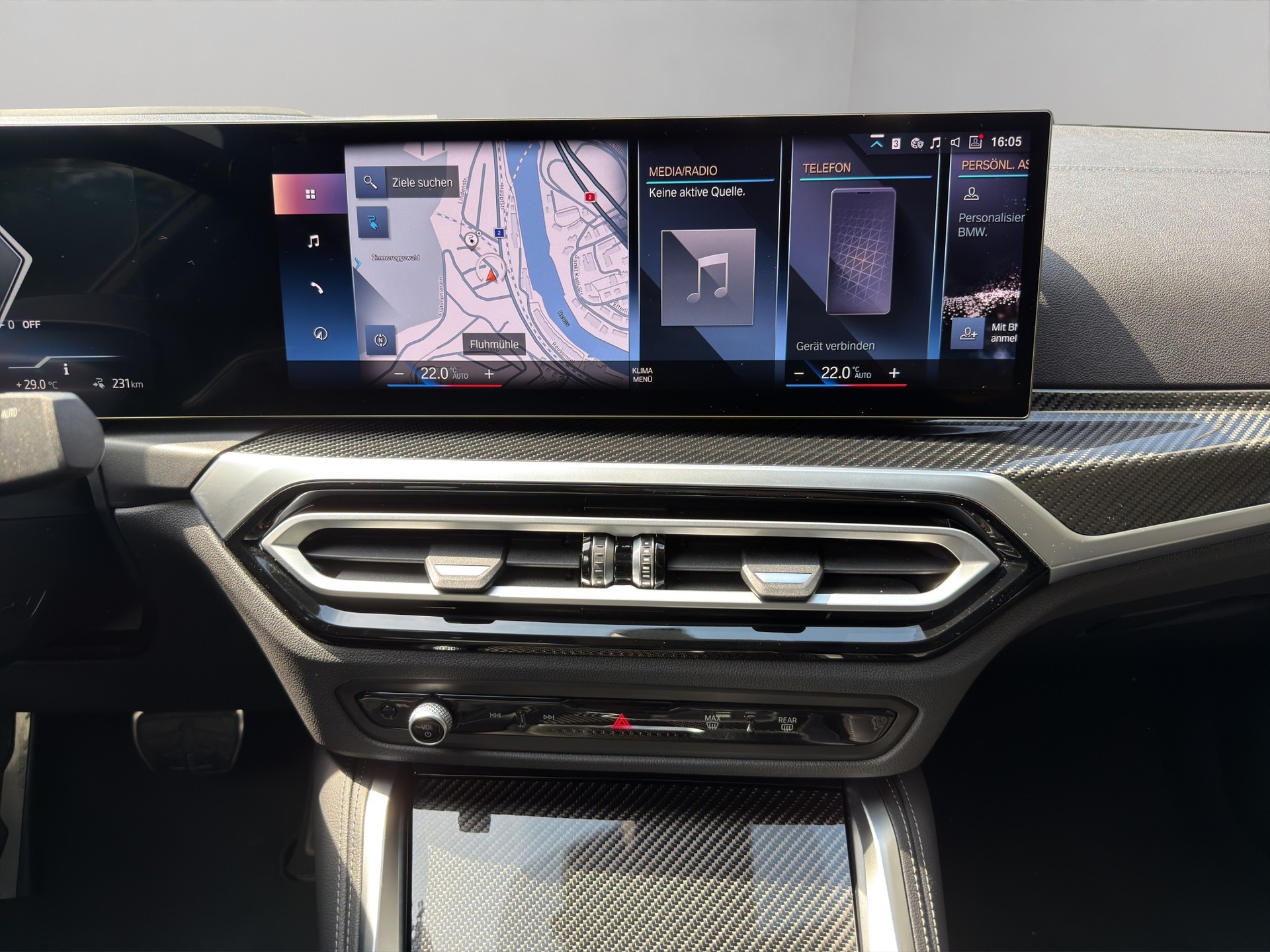 BMW i4 eDrive 40 M Sport Pro-image-18