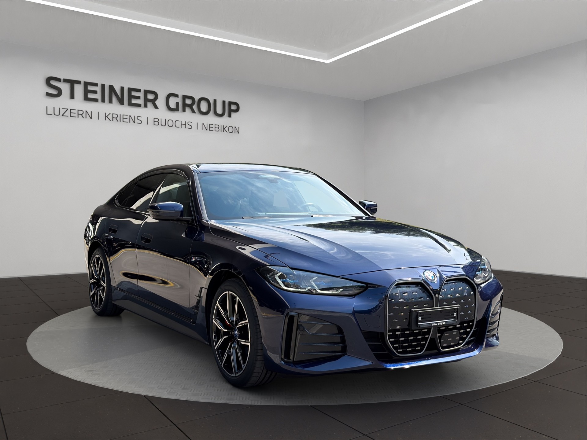 BMW i4 eDrive 40 M Sport Pro-showroom-element-3