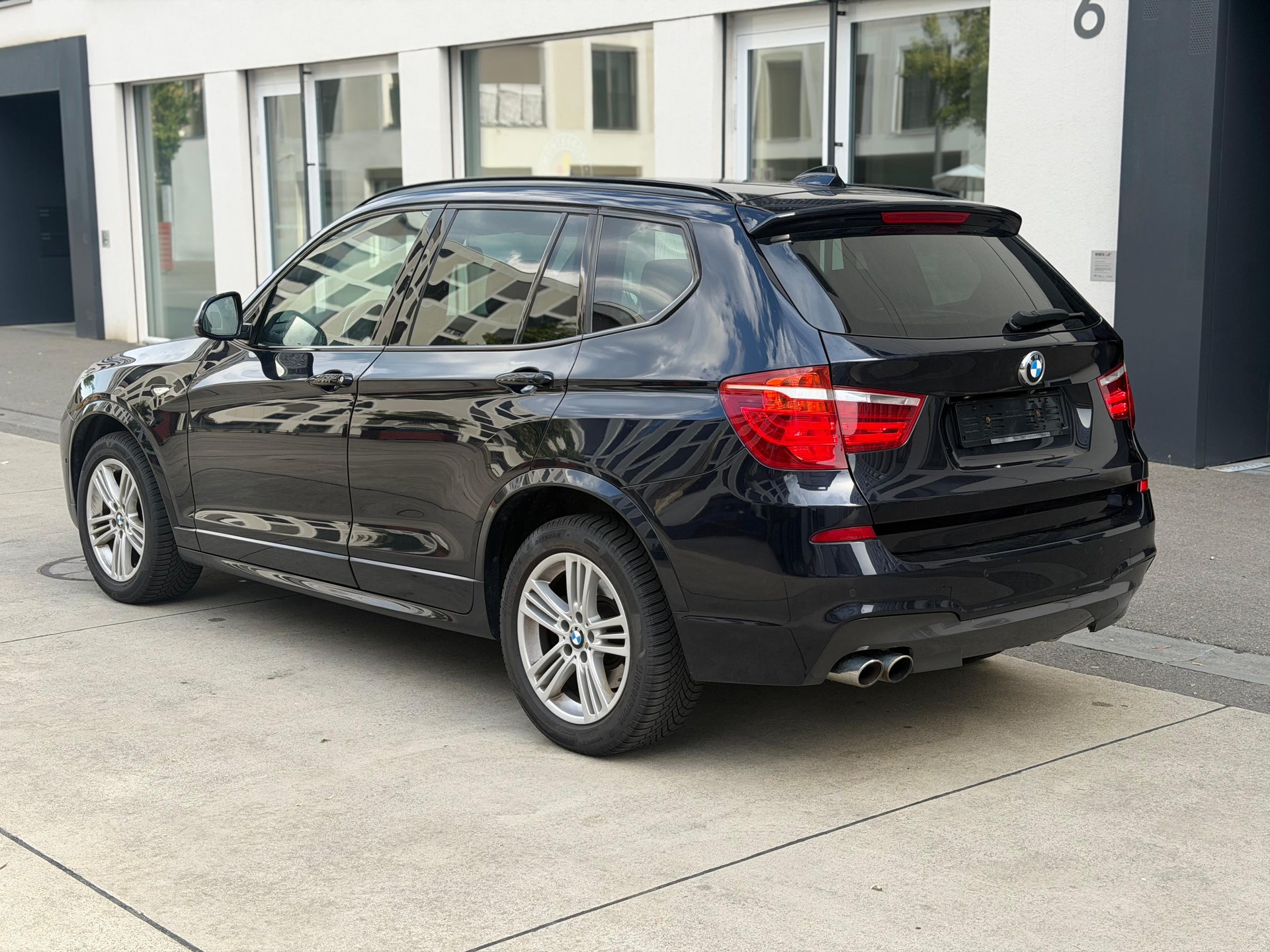 BMW X3 xDrive 35d Steptronic-showroom-element-3