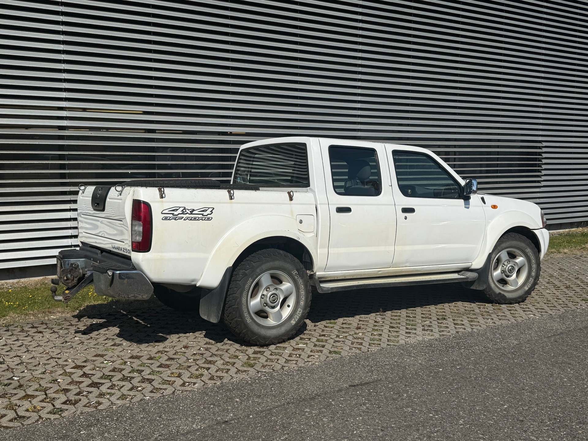 NISSAN Double Cab Navara 2.5 Di 4x4-image-7
