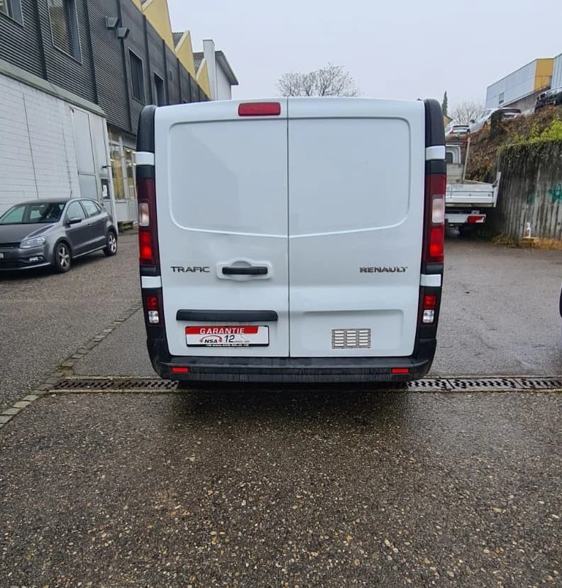 RENAULT Trafic 2.0 Energy dCi 120 3.0t Business L2H1 ** L2 H1 ** 3-Plätzer ** Klimaanlage ** Holz-Werkstatt-Einrichtung ** Modell 2022-image-4