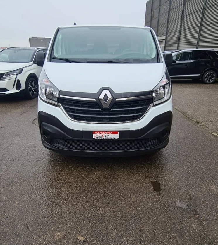 RENAULT Trafic 2.0 Energy dCi 120 3.0t Business L2H1 ** L2 H1 ** 3-Plätzer ** Klimaanlage ** Holz-Werkstatt-Einrichtung ** Modell 2022-showroom-element-1