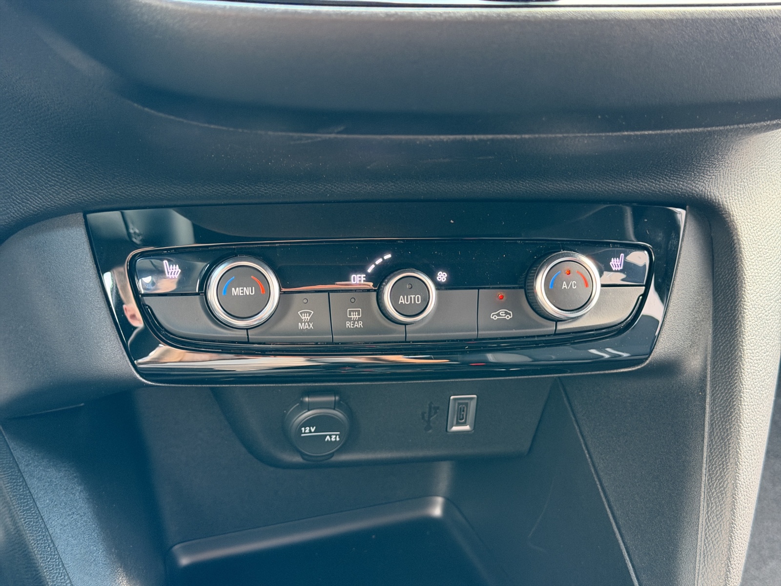 OPEL Corsa e GS - 51kWh-image-13
