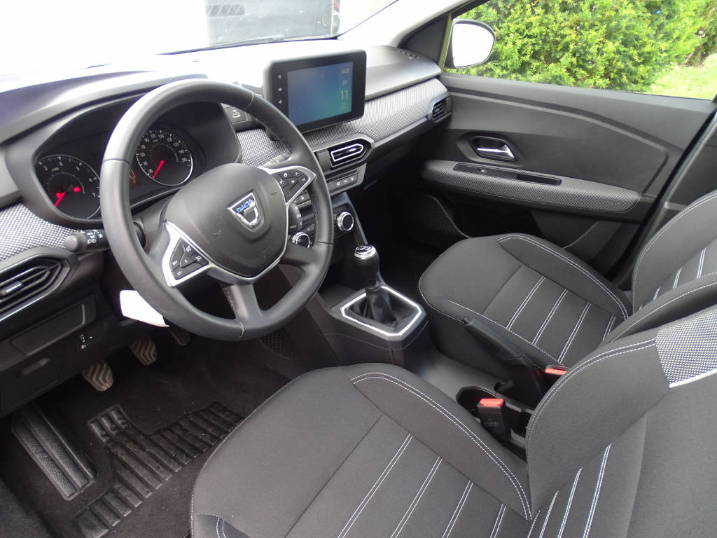 DACIA Sandero 1.0 TCe Comfort-showroom-element-3