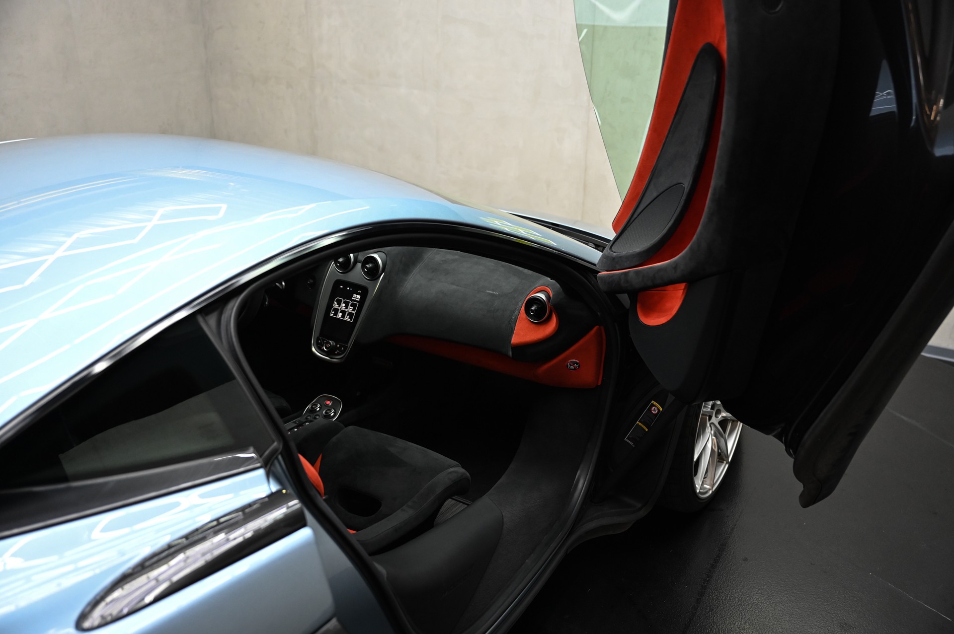 McLAREN 600LT Coupé-image-22