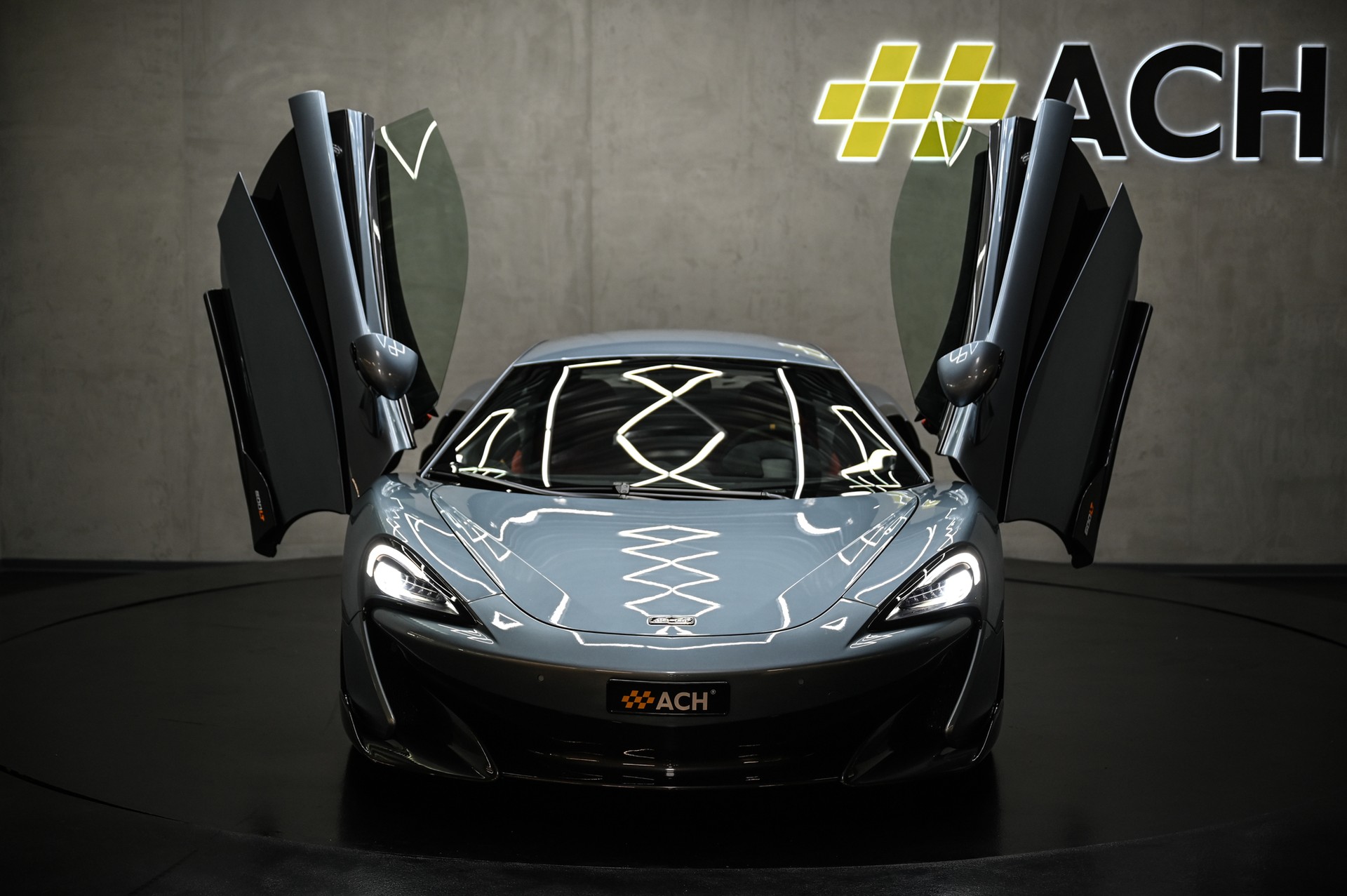 McLAREN 600LT Coupé-showroom-element-2