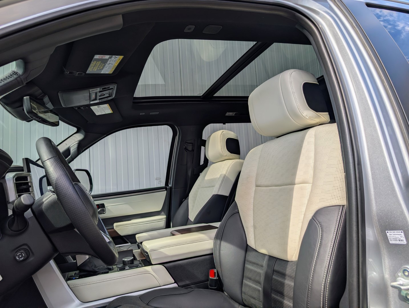 TOYOTA SEQUOIA Capstone Hybrid 4WD-image-12