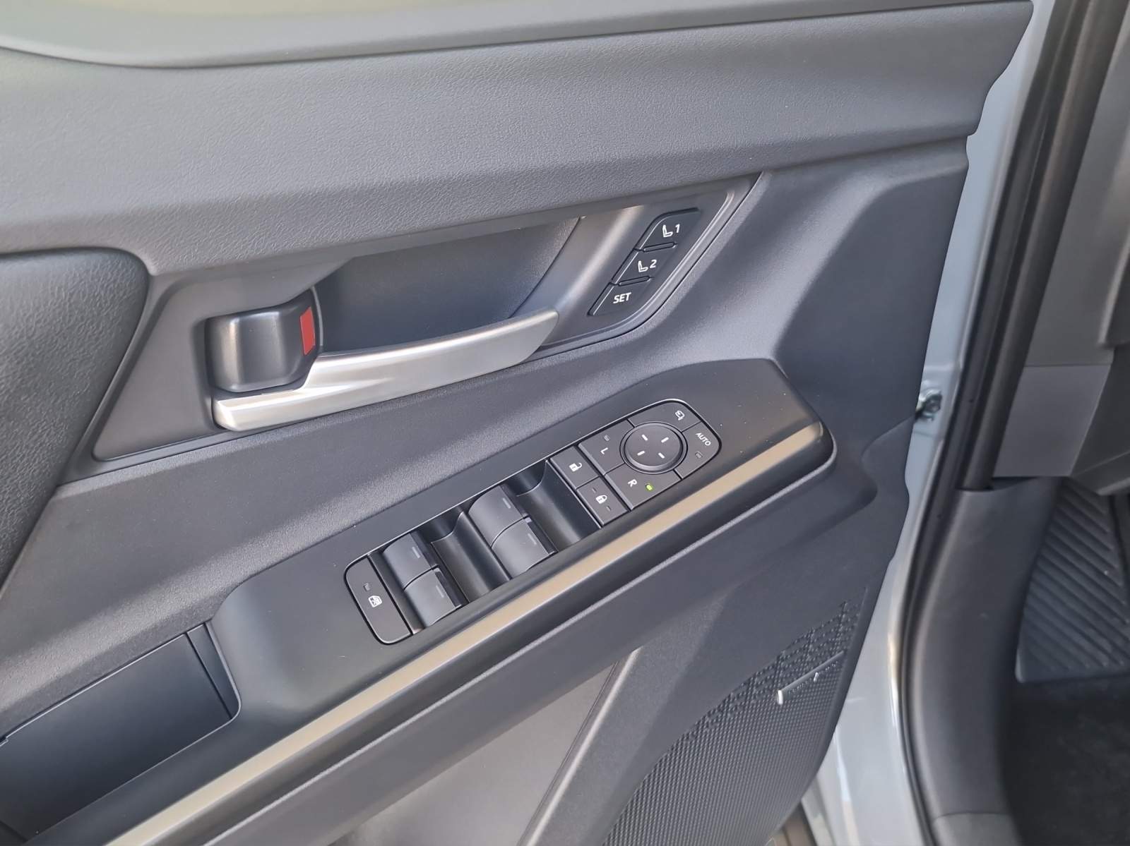 SUBARU Uncharted eV Luxury AWD-image-14