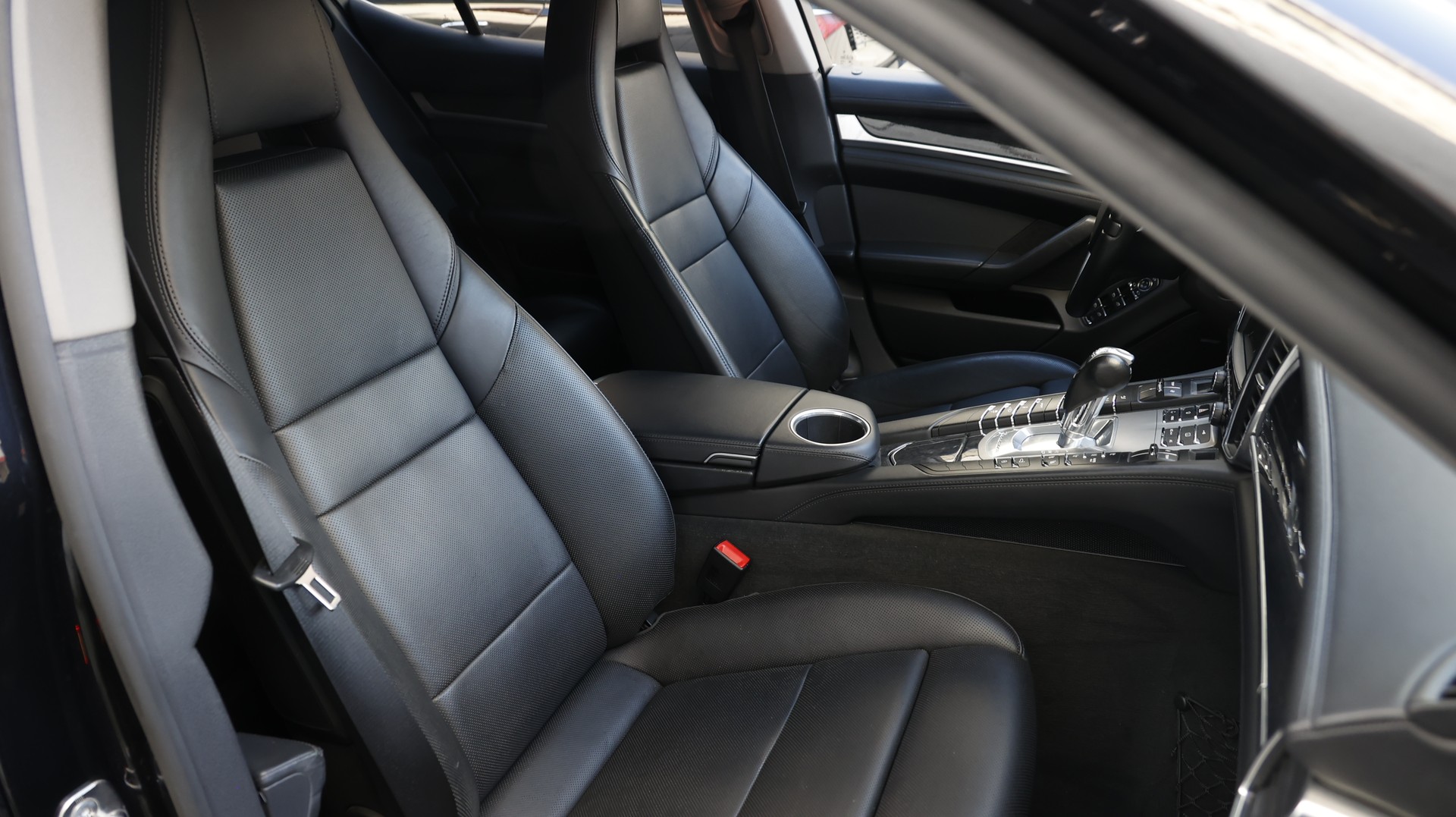 PORSCHE Panamera 4S 4.8 PDK-image-23
