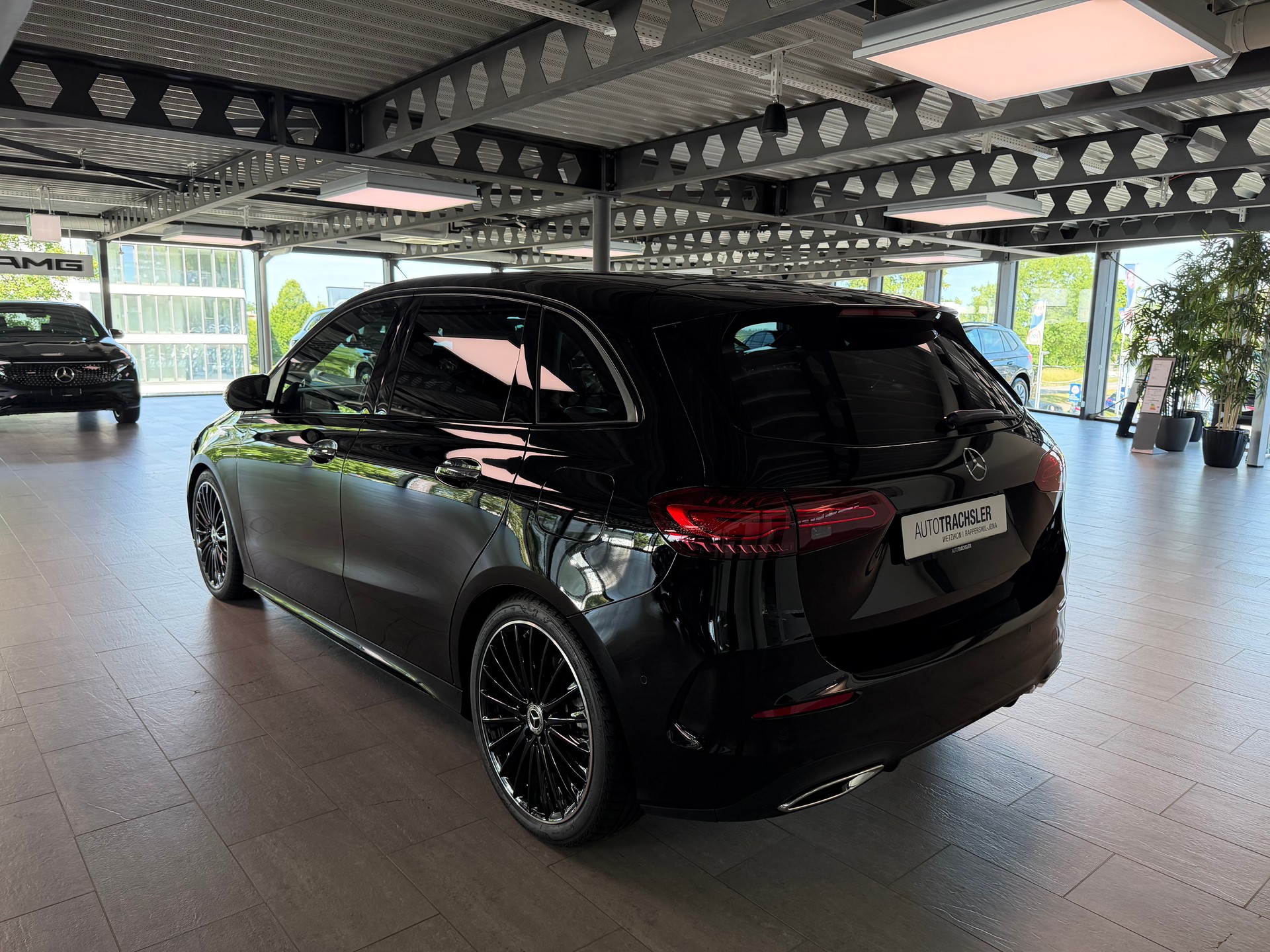 MERCEDES-BENZ B 220 4Matic 8G-DCT-image-4