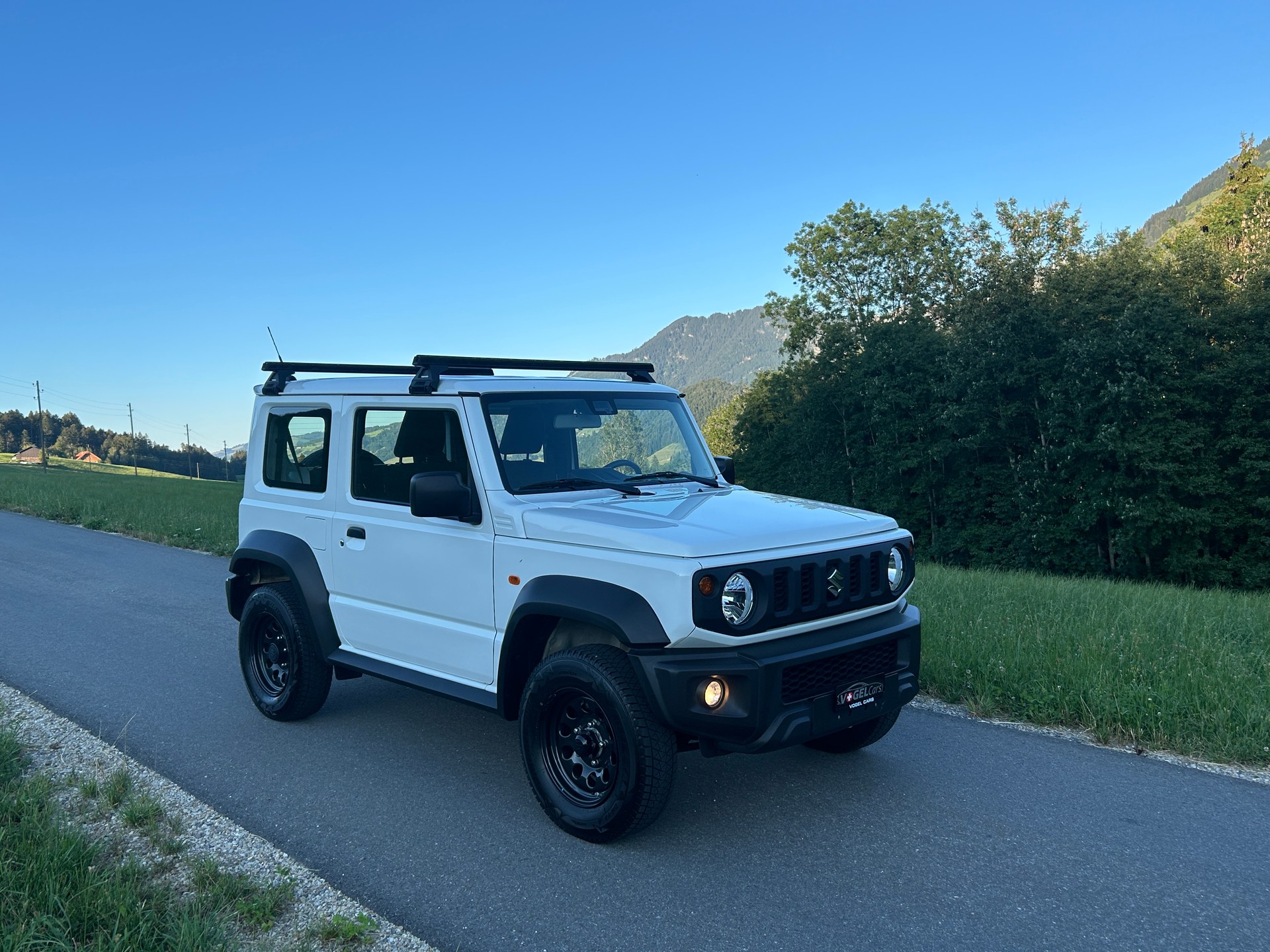 SUZUKI Jimny 1.5 Compact Top 4x4-image-2