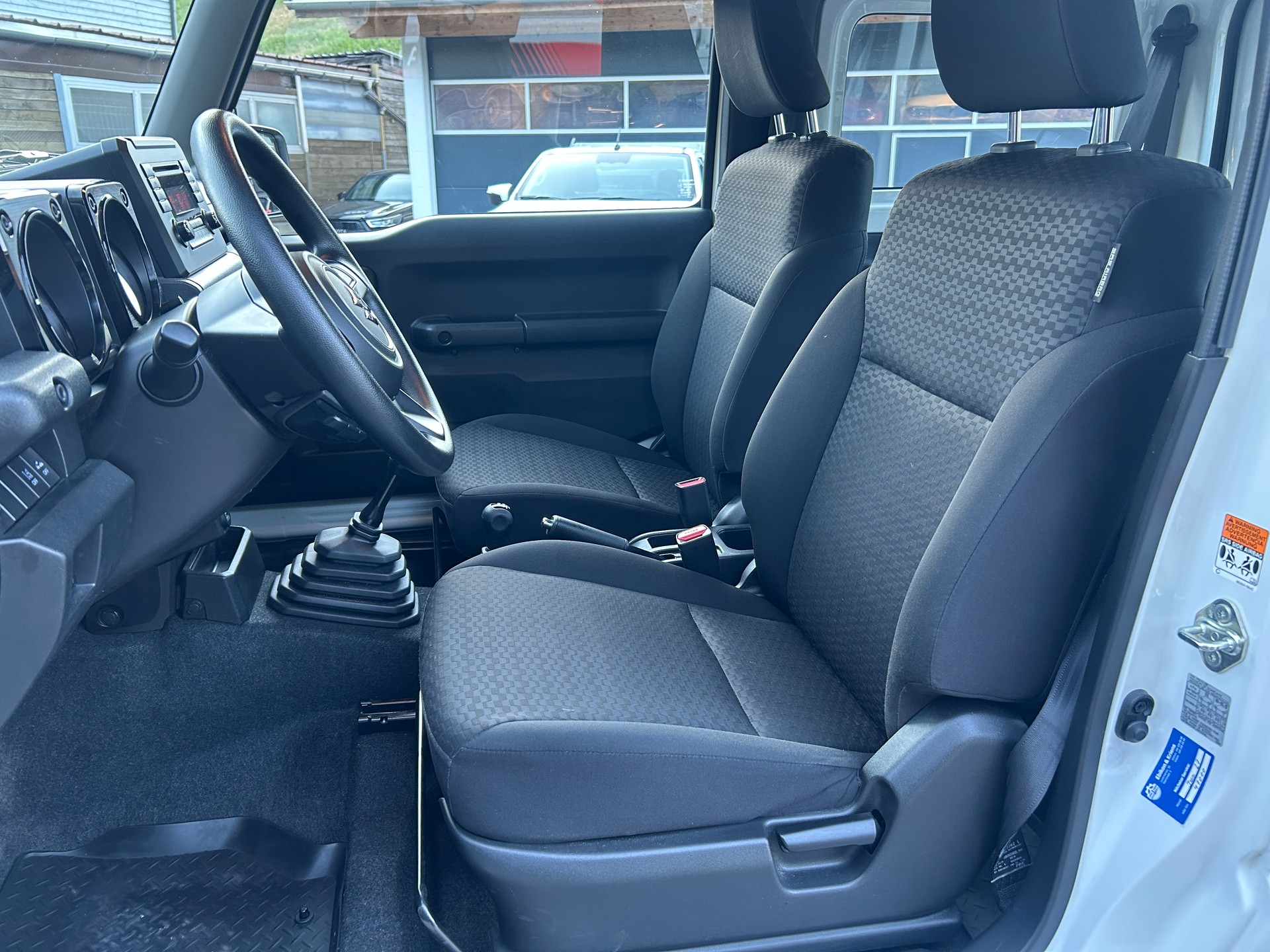 SUZUKI Jimny 1.5 Compact Top 4x4-image-7
