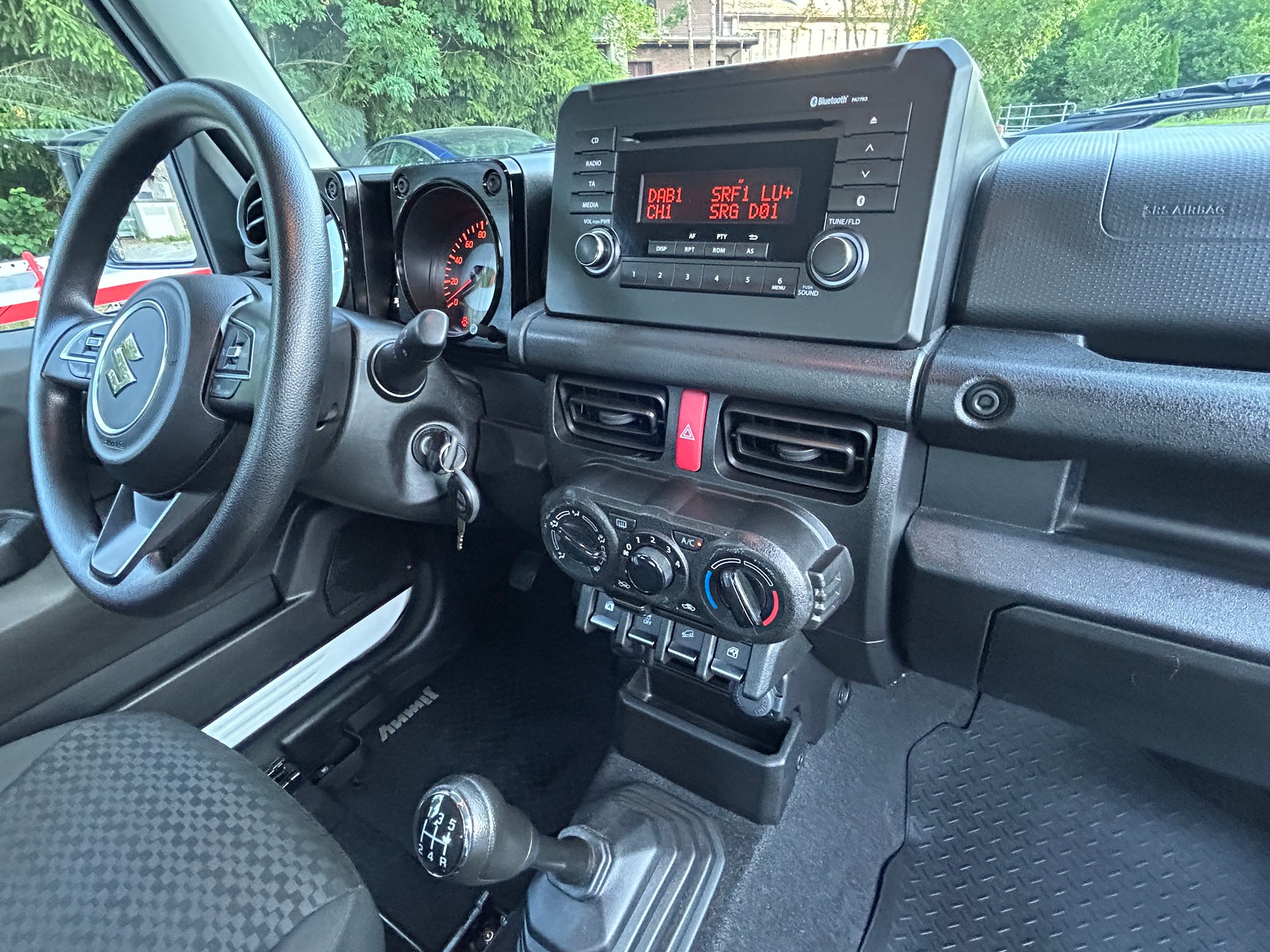 SUZUKI Jimny 1.5 Compact Top 4x4-image-9