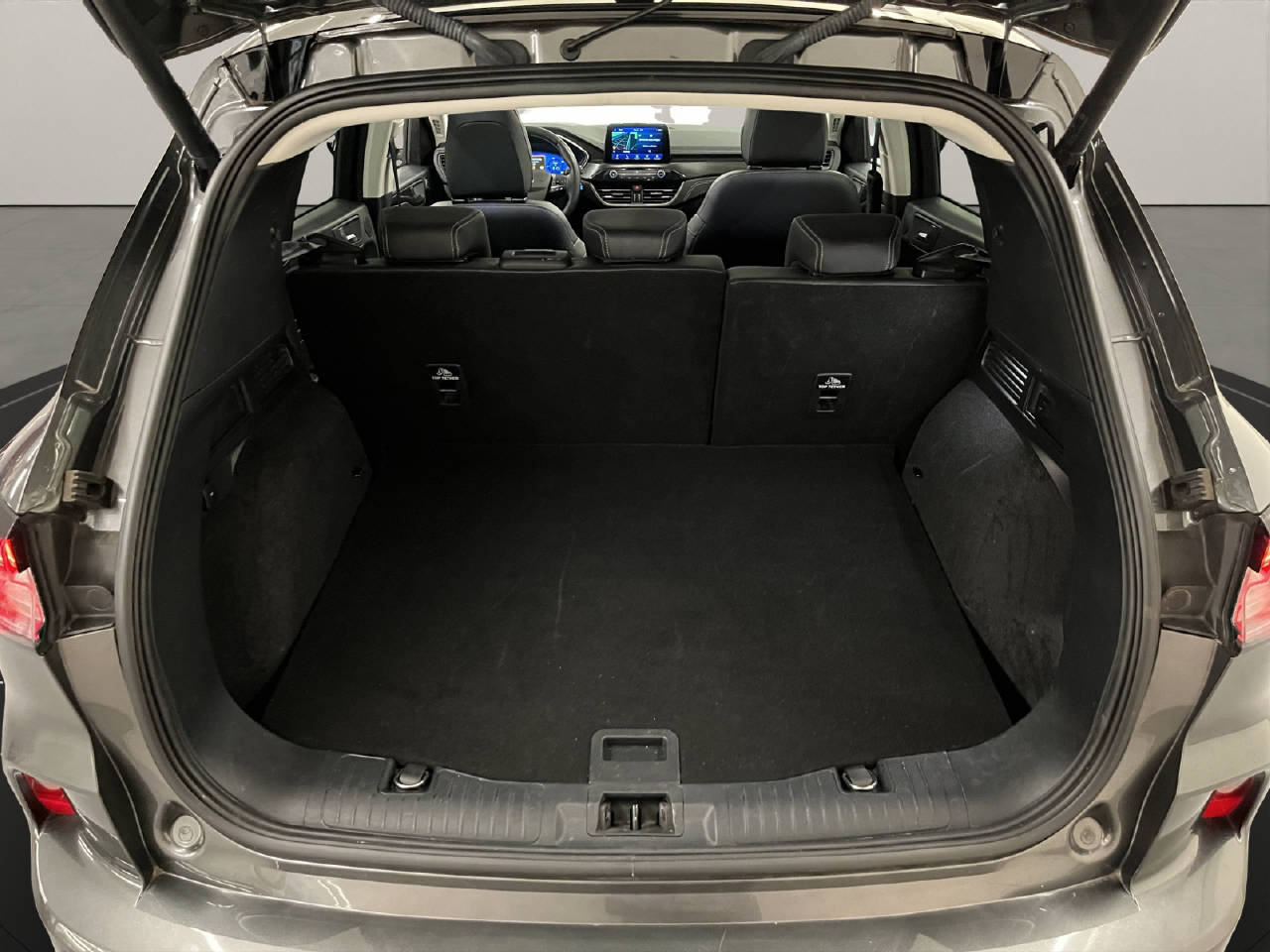 FORD Kuga 2.5 Hybrid Vignale 4x4-image-15