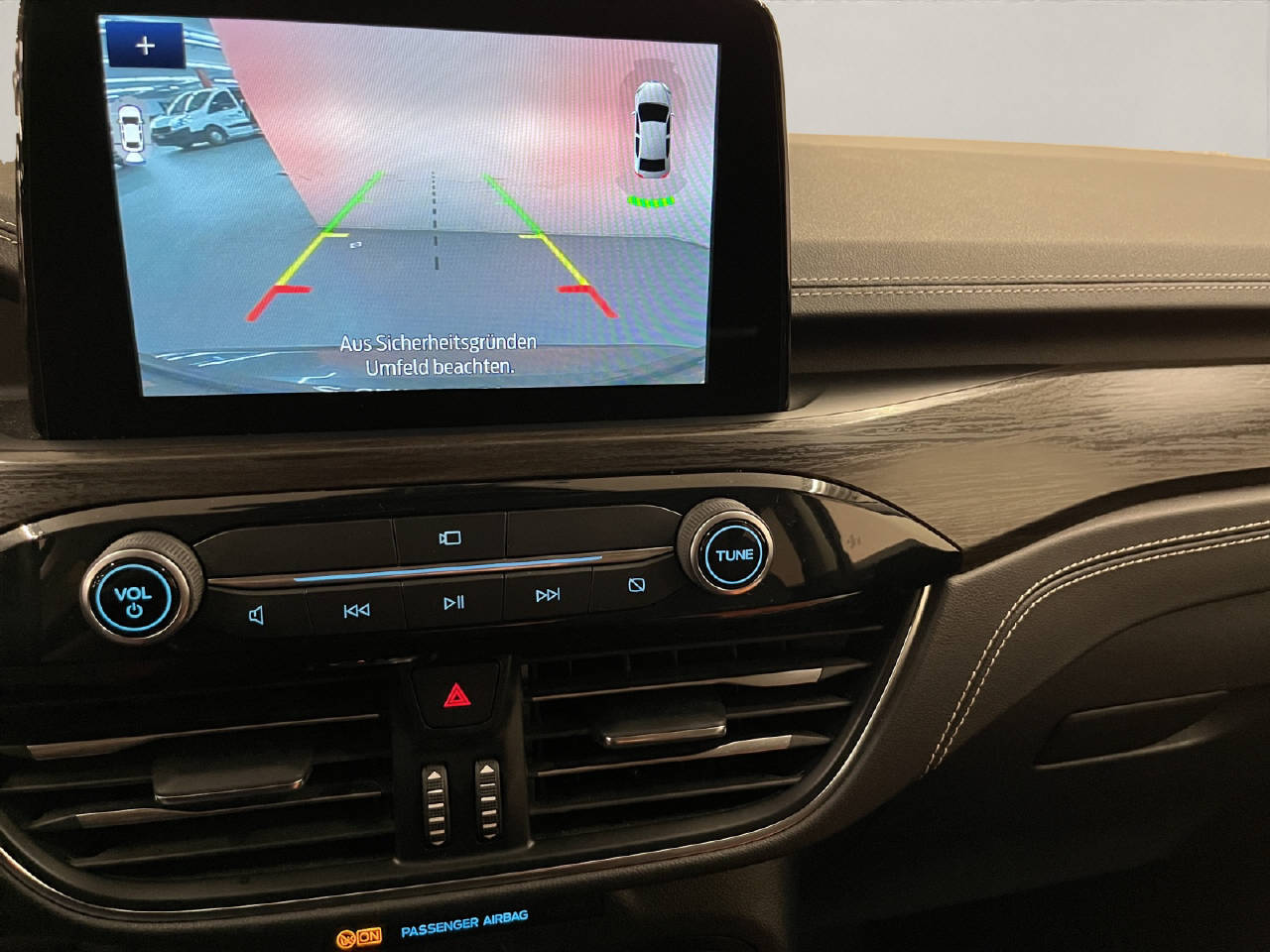 FORD Kuga 2.5 Hybrid Vignale 4x4-image-10
