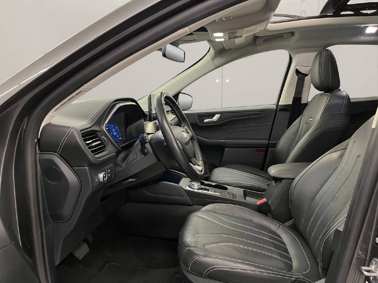 FORD Kuga 2.5 Hybrid Vignale 4x4-image-6