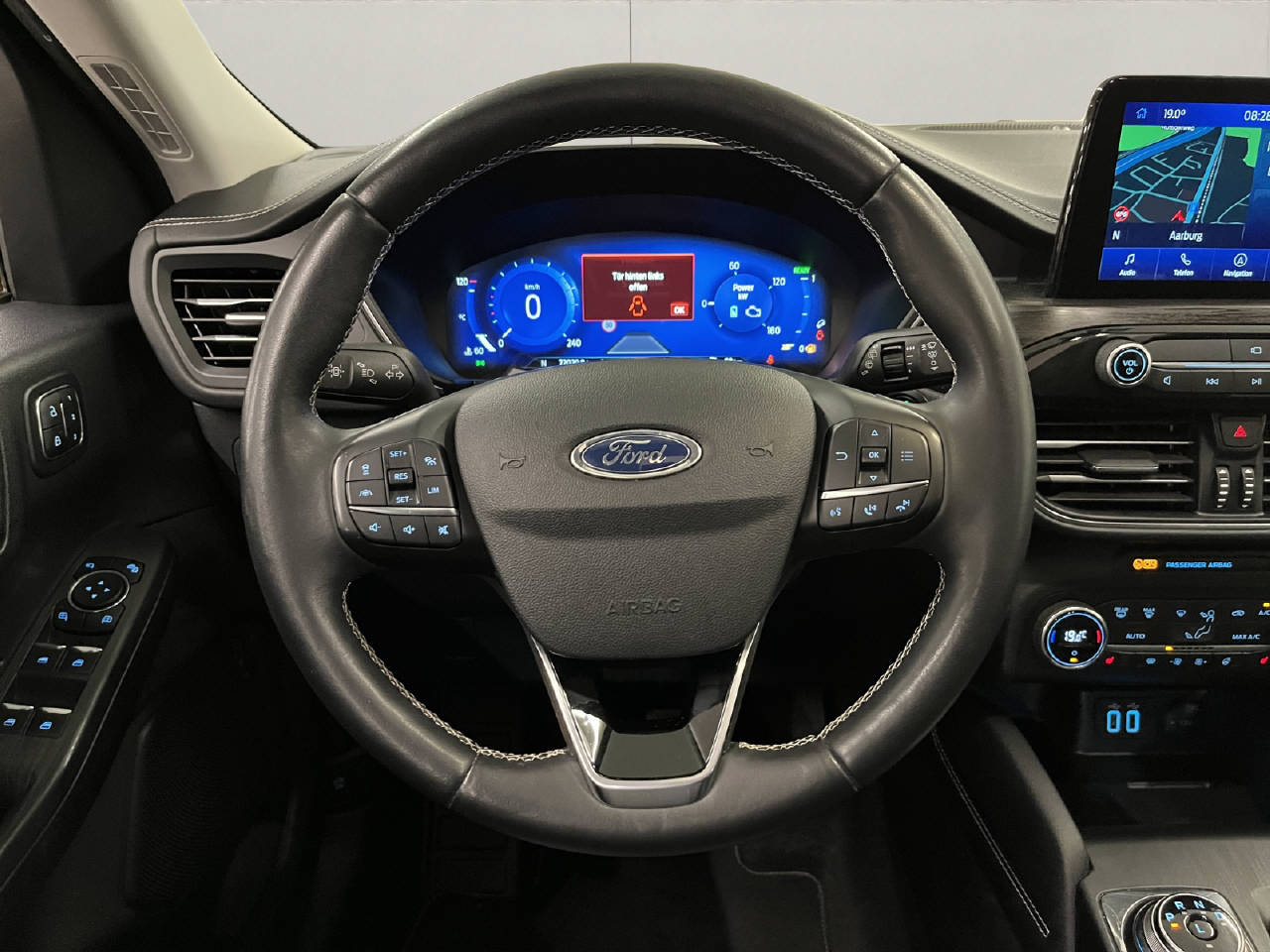 FORD Kuga 2.5 Hybrid Vignale 4x4-image-8