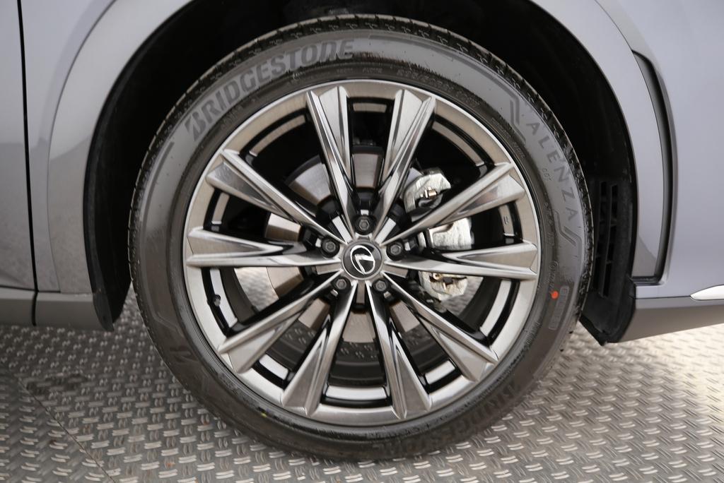 LEXUS RX 450h+ F-Line-image-11