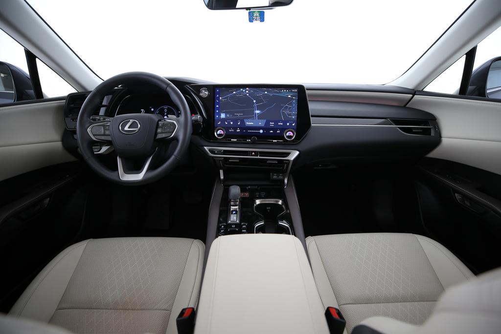 LEXUS RX 450h+ F-Line-image-4