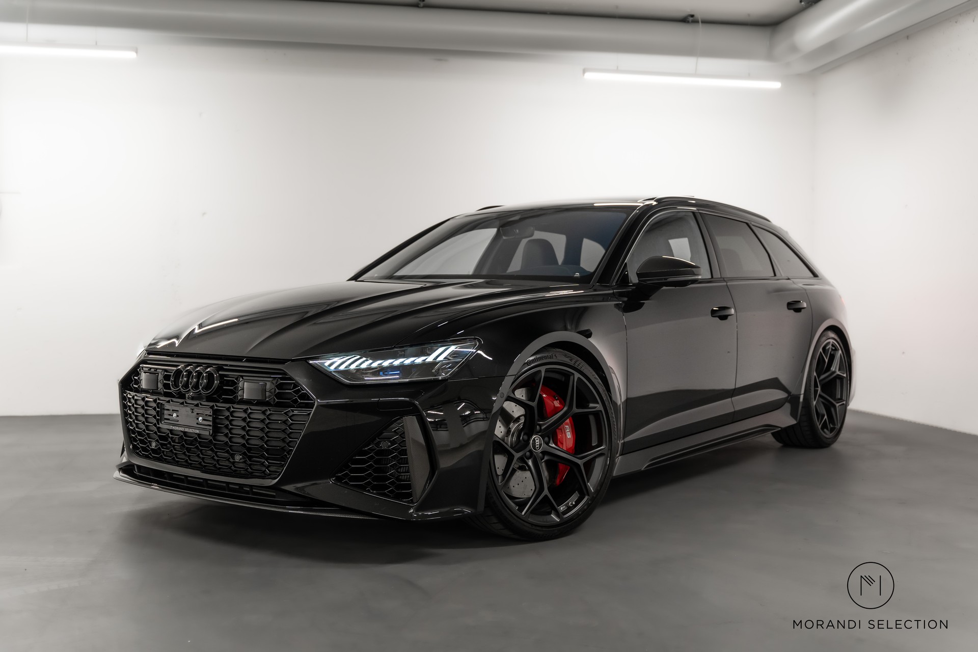 AUDI RS6 Avant 4.0 V8 TFSI performance quattro T-Tronic-showroom-element-1