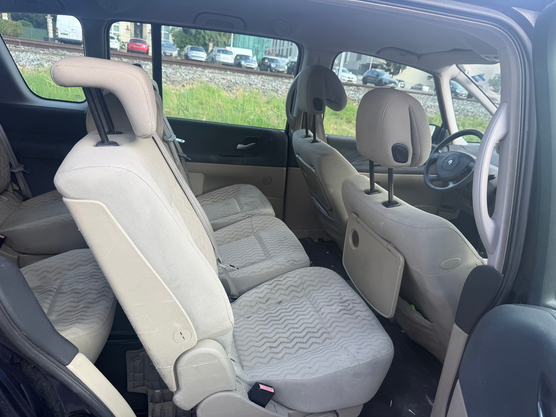 RENAULT Grand Espace 2.2 dCi Dynamique Automatic-image-7