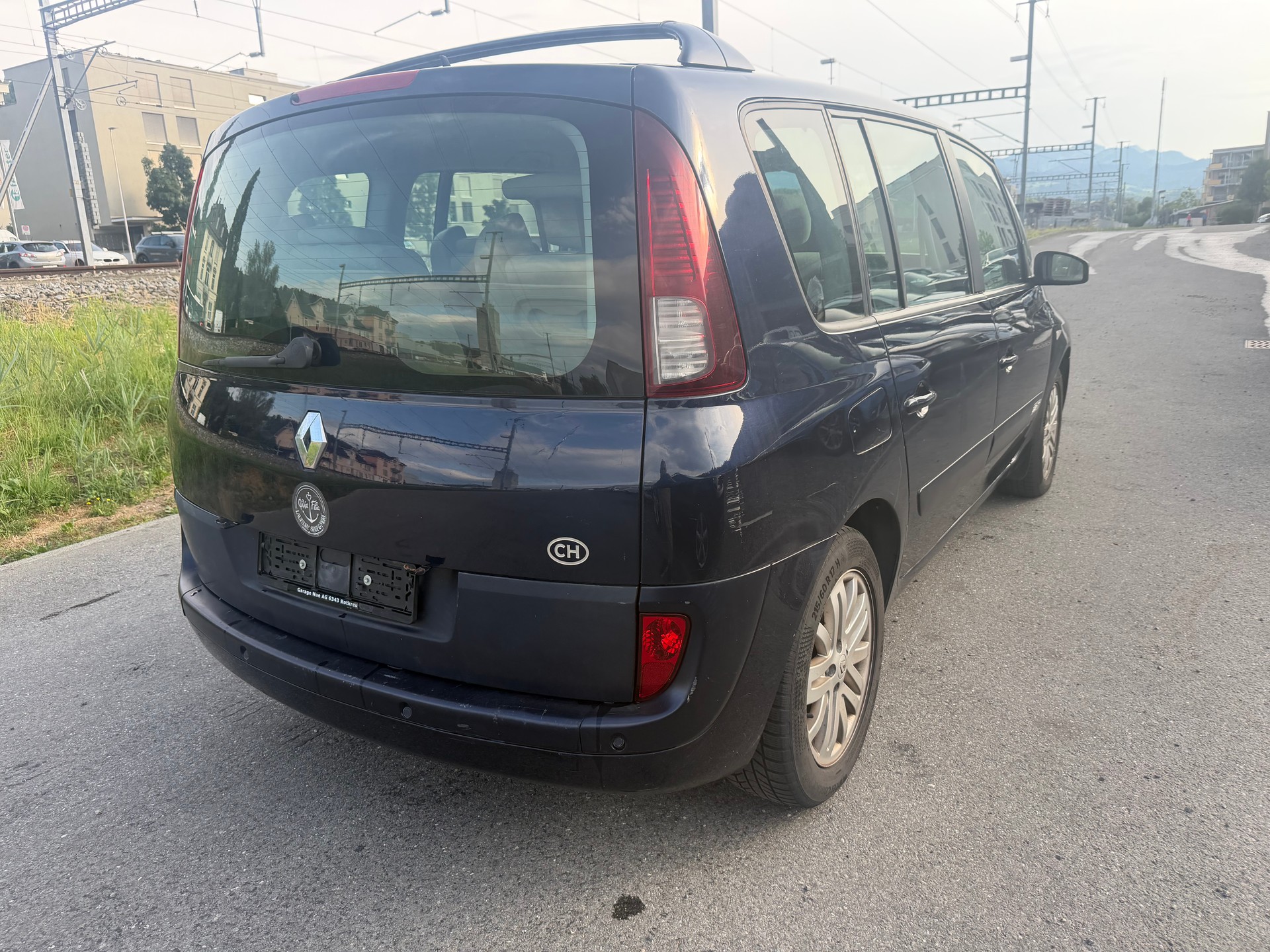 RENAULT Grand Espace 2.2 dCi Dynamique Automatic-image-3