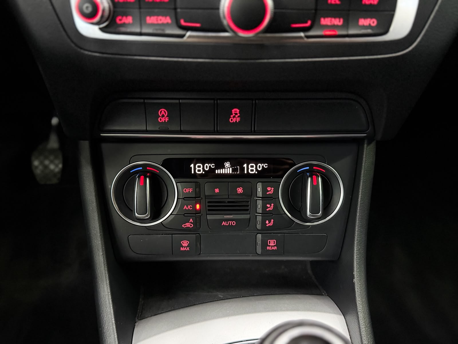 AUDI Q3 1.4 TFSI ultra sport-image-15