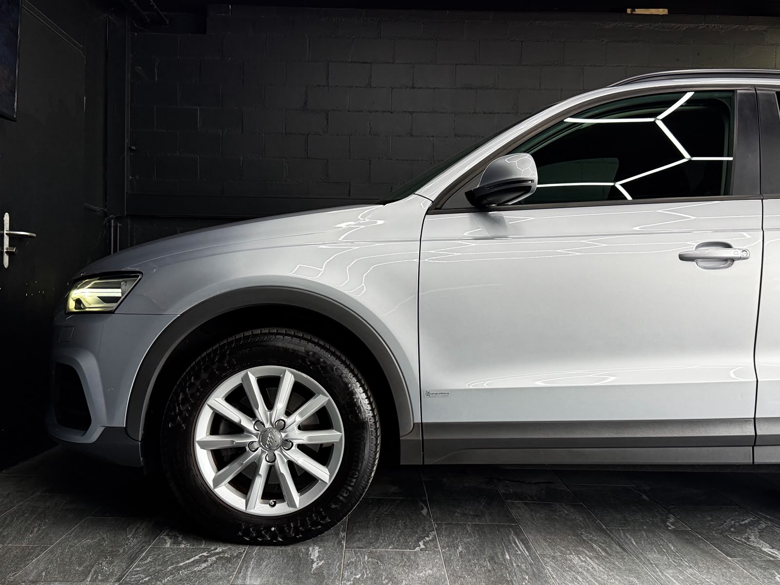 AUDI Q3 1.4 TFSI ultra sport-image-4