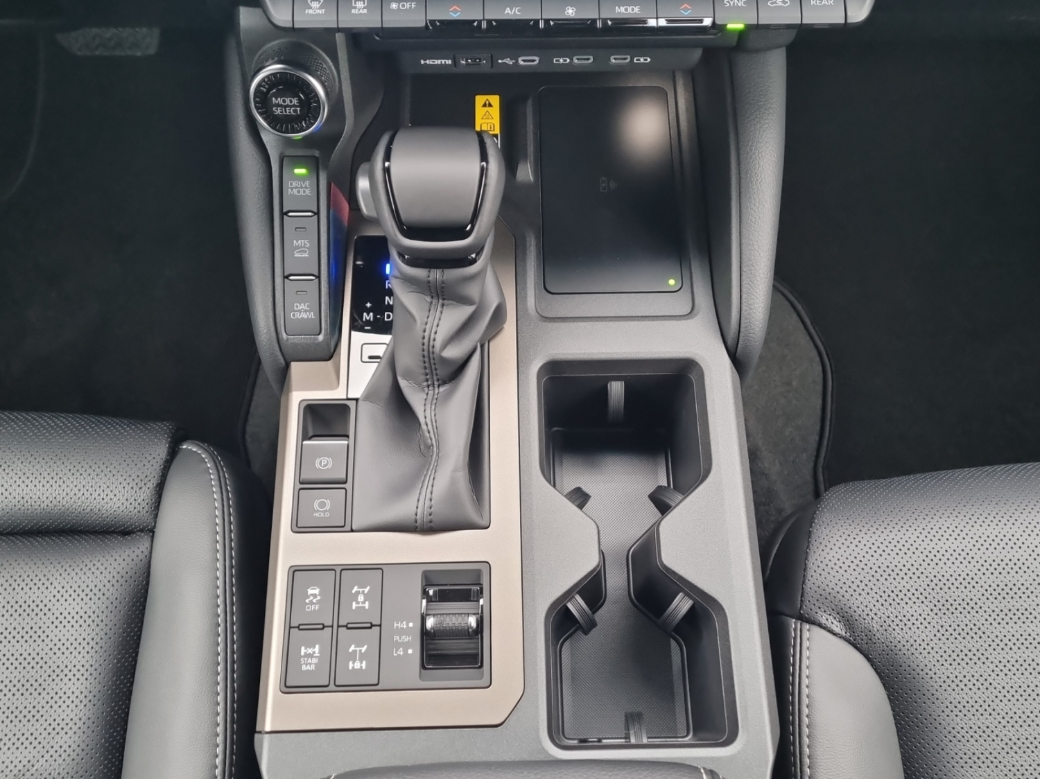 TOYOTA Land Cruiser 2.8 D 48V Invincible-image-12