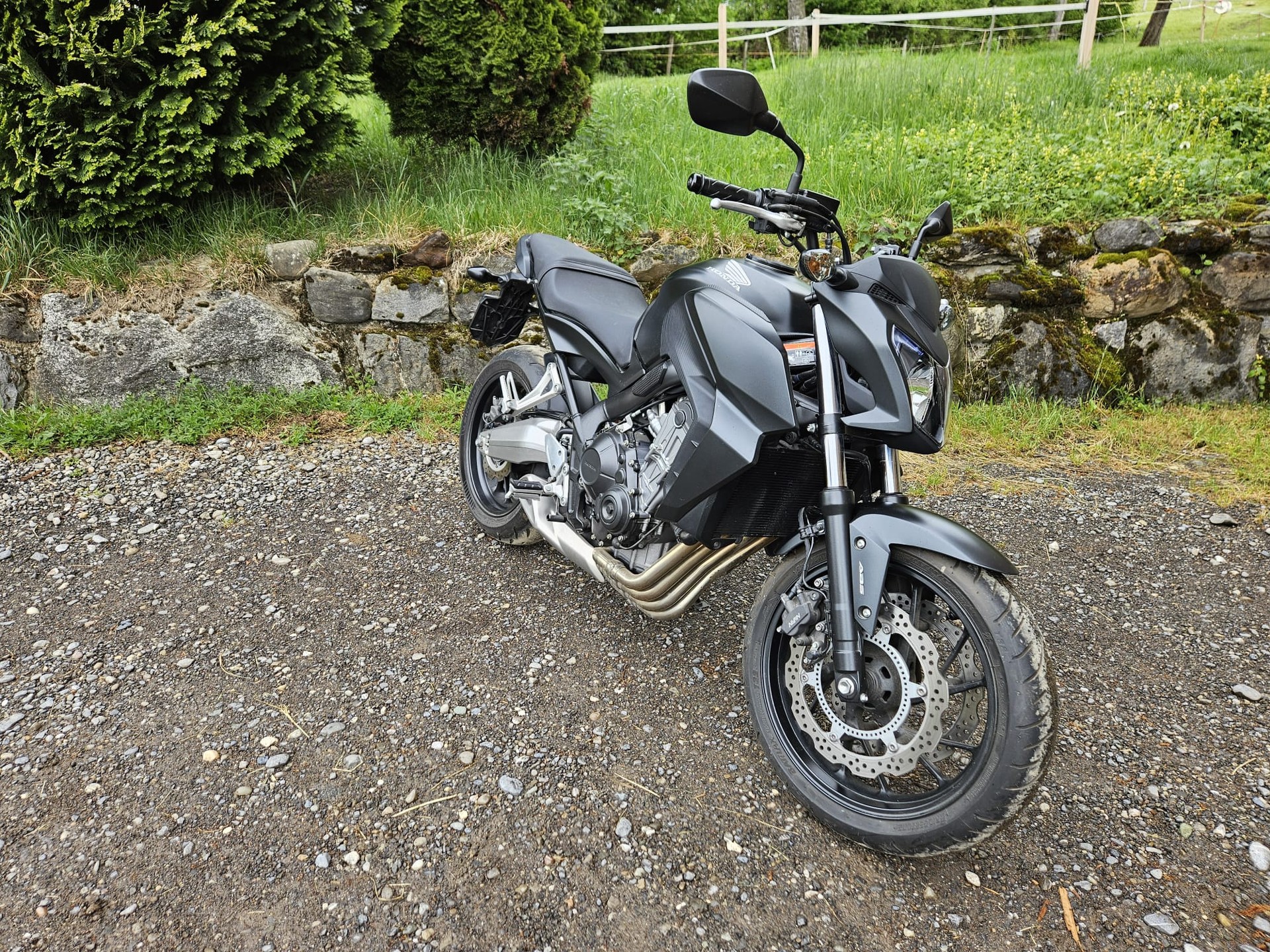 HONDA CB 650 F ABS-image-3