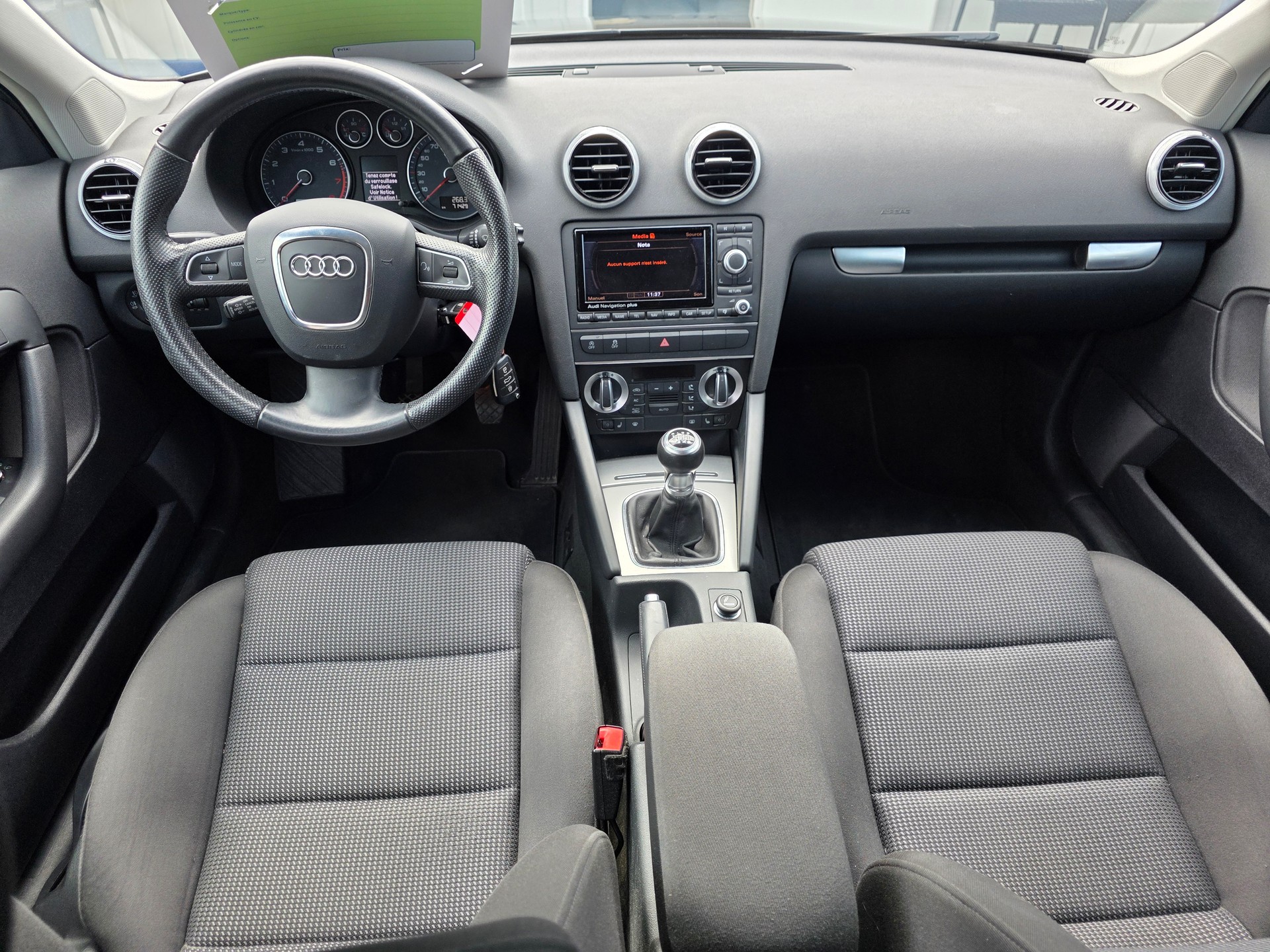 AUDI A3 Sportback 1.4 TFSI Ambition-image-6
