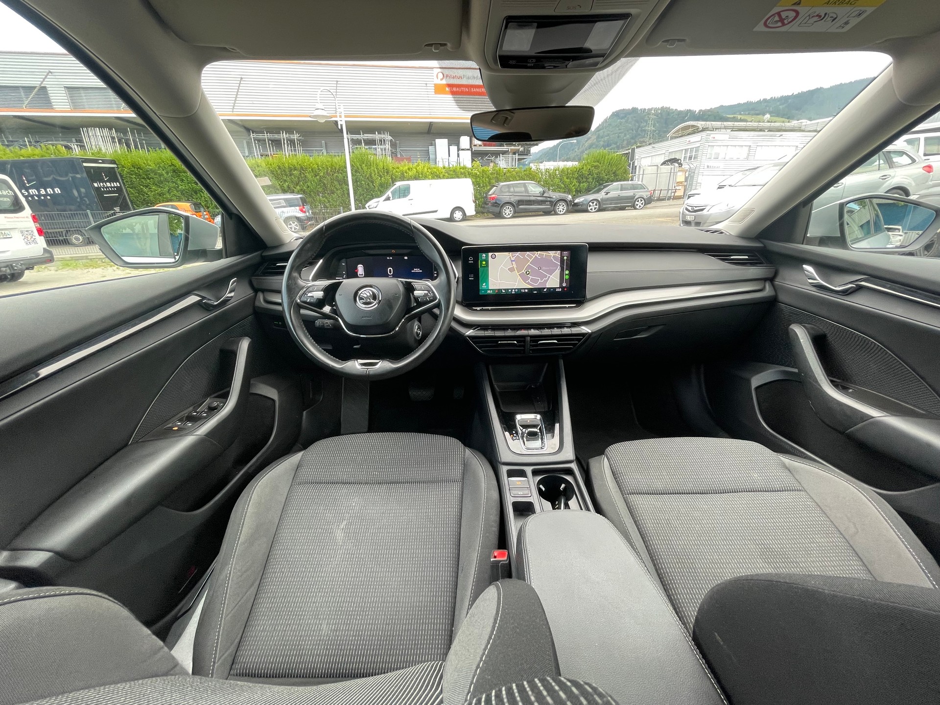 SKODA Octavia Combi 2.0 TDI DSG Ambition 4x4 * neue Bremsen vorne und hinten *-image-12