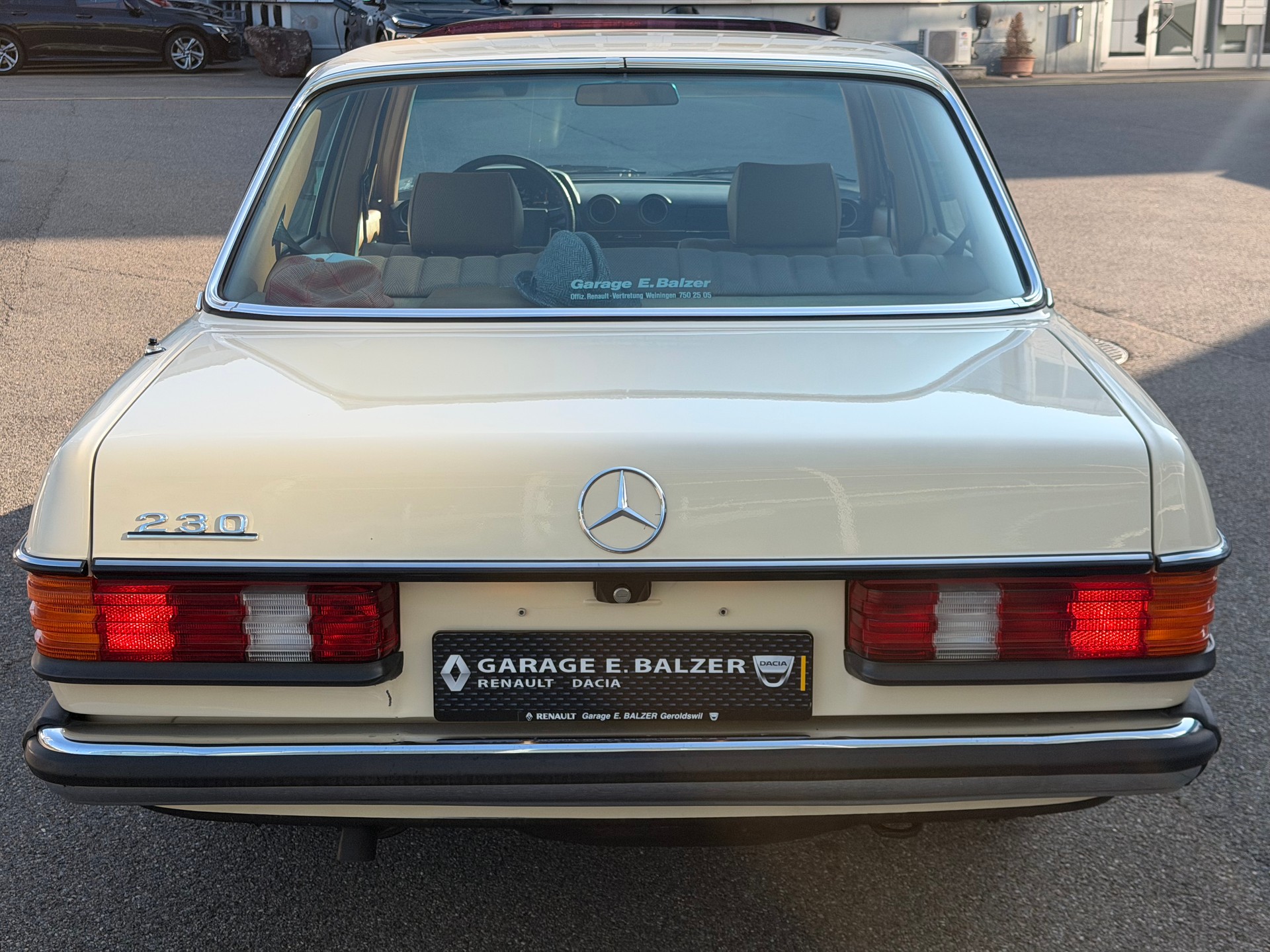 MERCEDES-BENZ 230-image-5