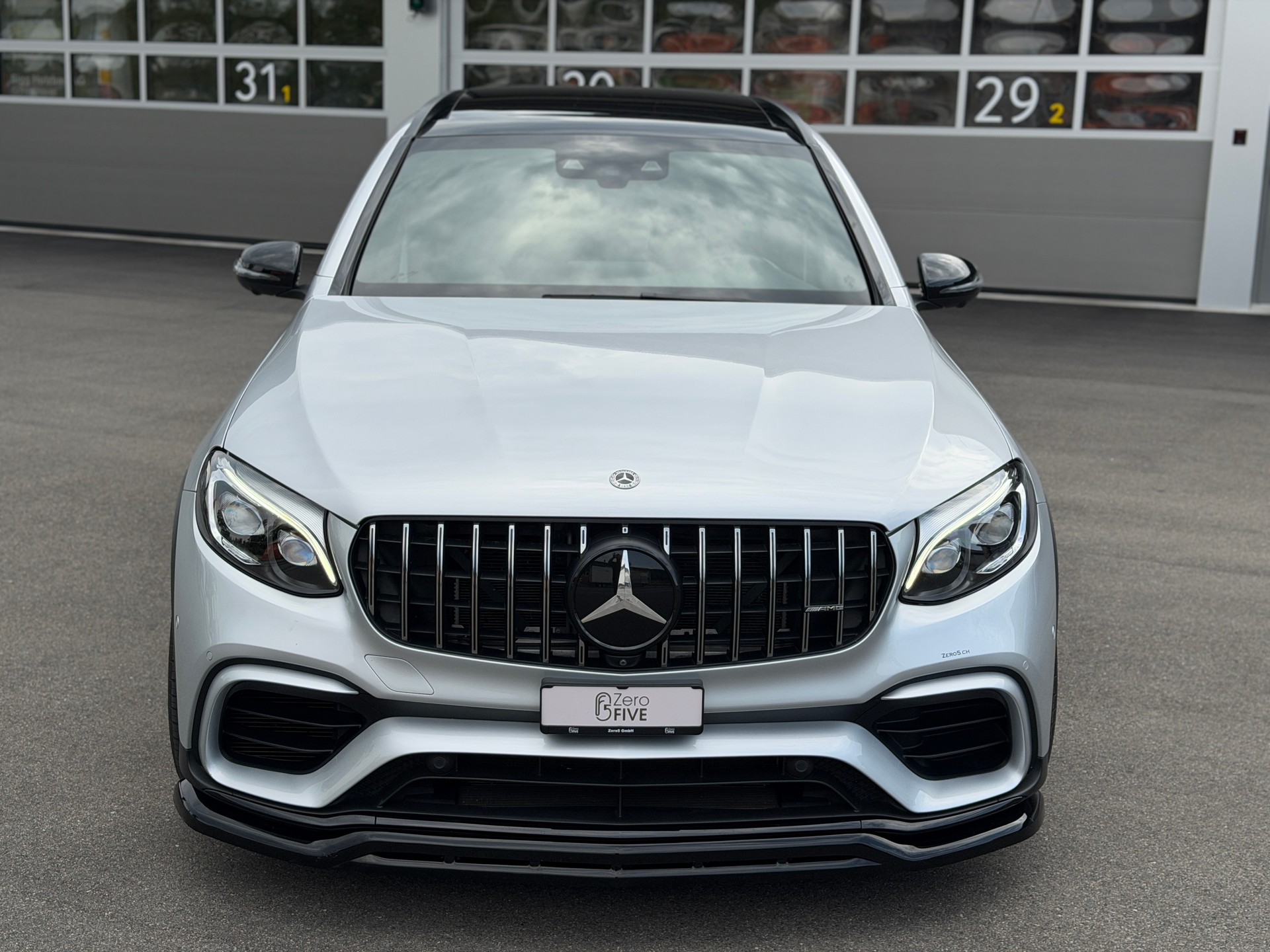 MERCEDES-BENZ GLC 63 S AMG 4Matic+ 9G-Tronic-showroom-element-1