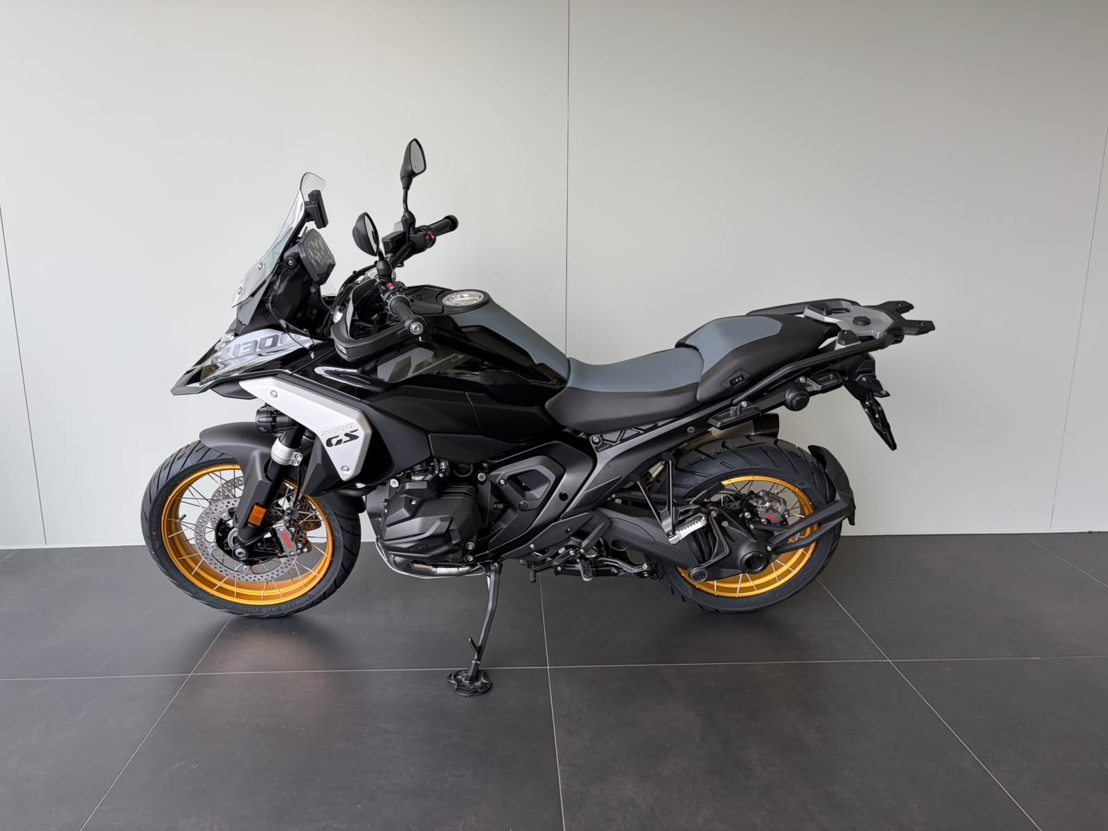 BMW R 1300 GS-image-4