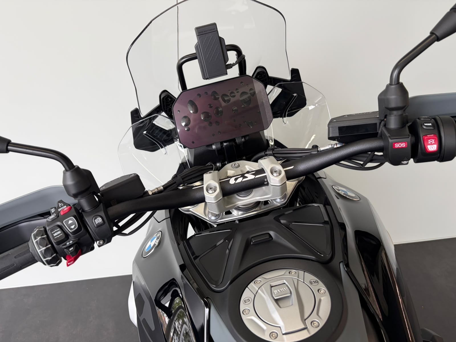 BMW R 1300 GS-image-8