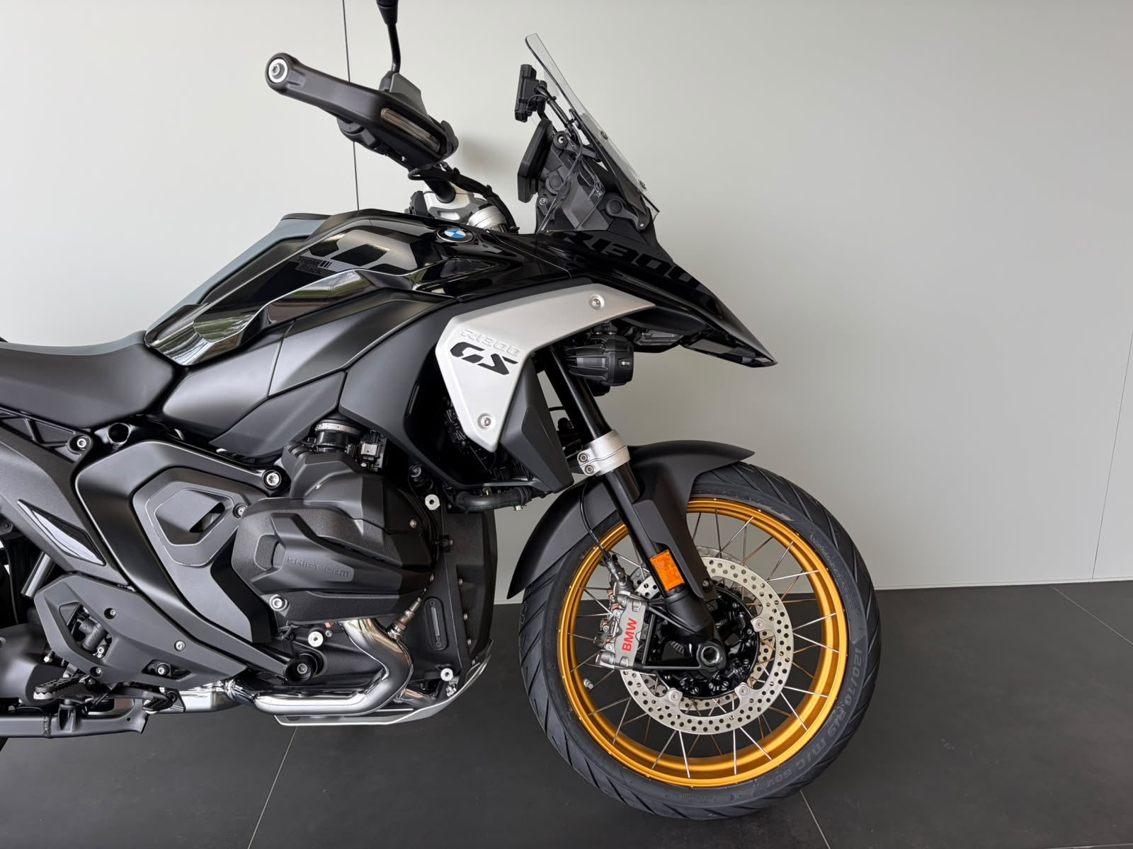 BMW R 1300 GS-image-9