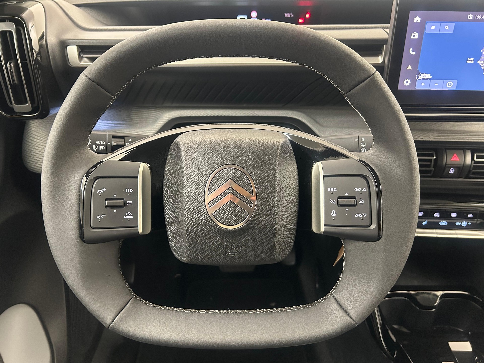 CITROEN e-C3 Aircross Max-image-7