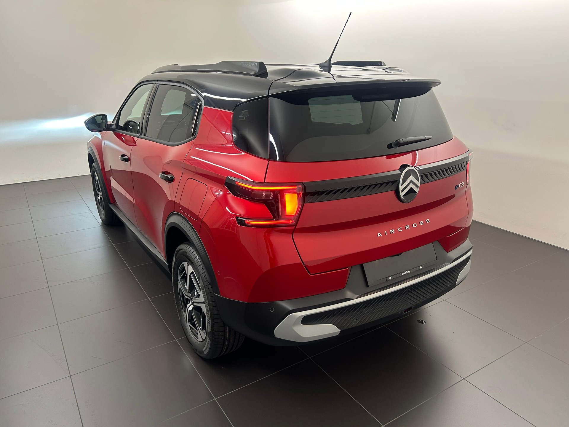 CITROEN e-C3 Aircross Max-showroom-element-3