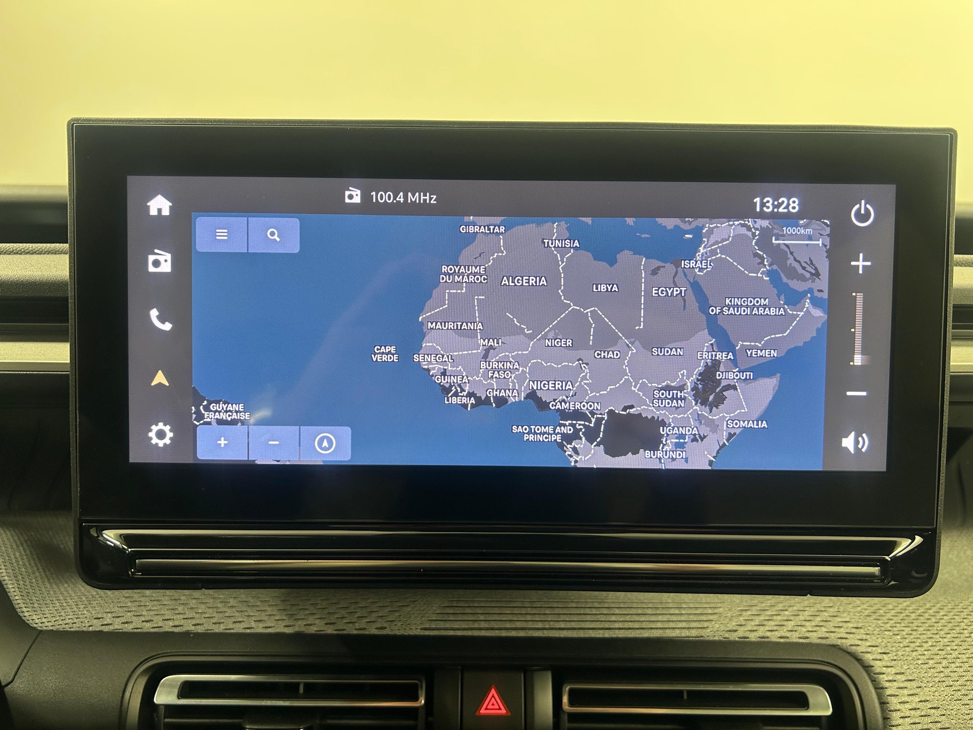 CITROEN e-C3 Aircross Max-image-8