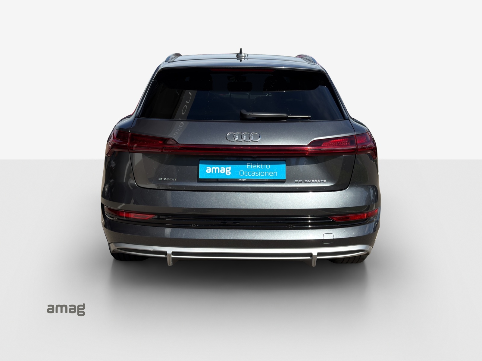 AUDI e-tron 50 S Line Attraction quattro-showroom-element-3