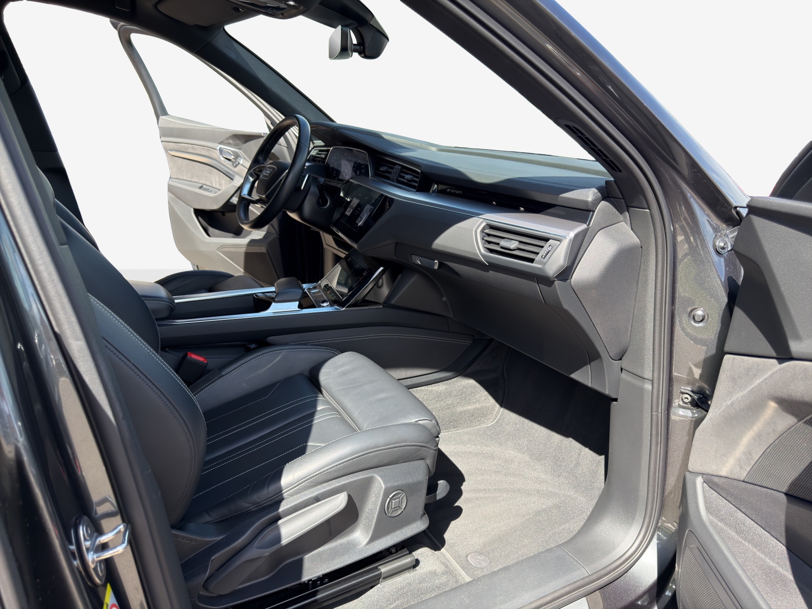 AUDI e-tron 50 S Line Attraction quattro-image-14