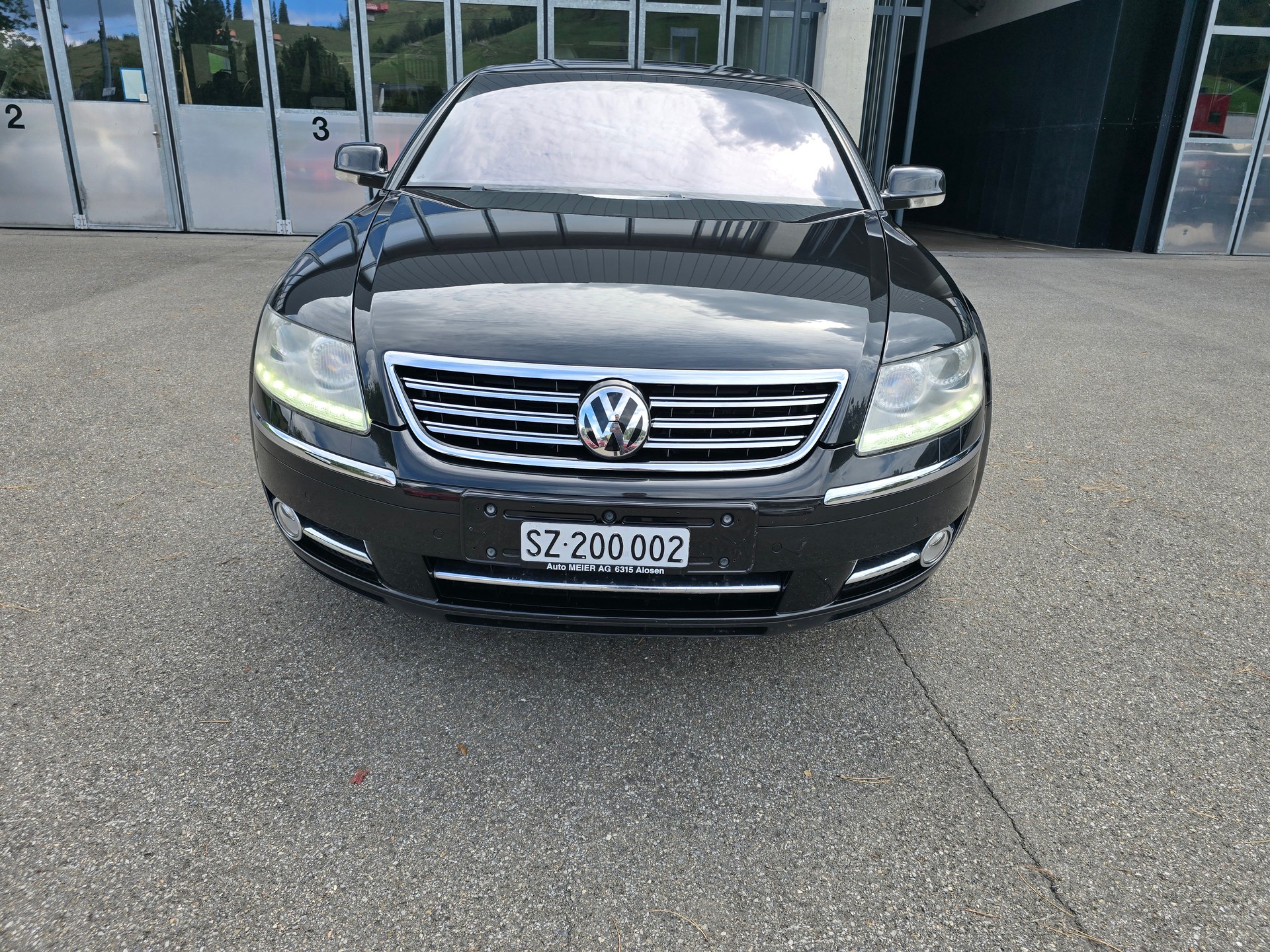 VW INDIVIDUAL 4200 V8