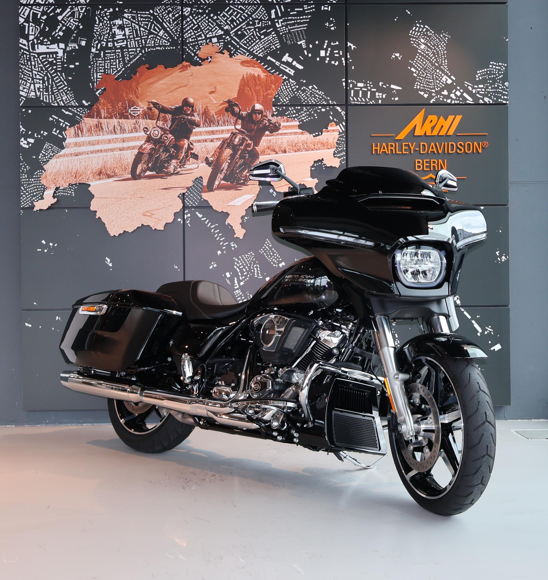 HARLEY-DAVIDSON FLHX Street Glide 117-image-2