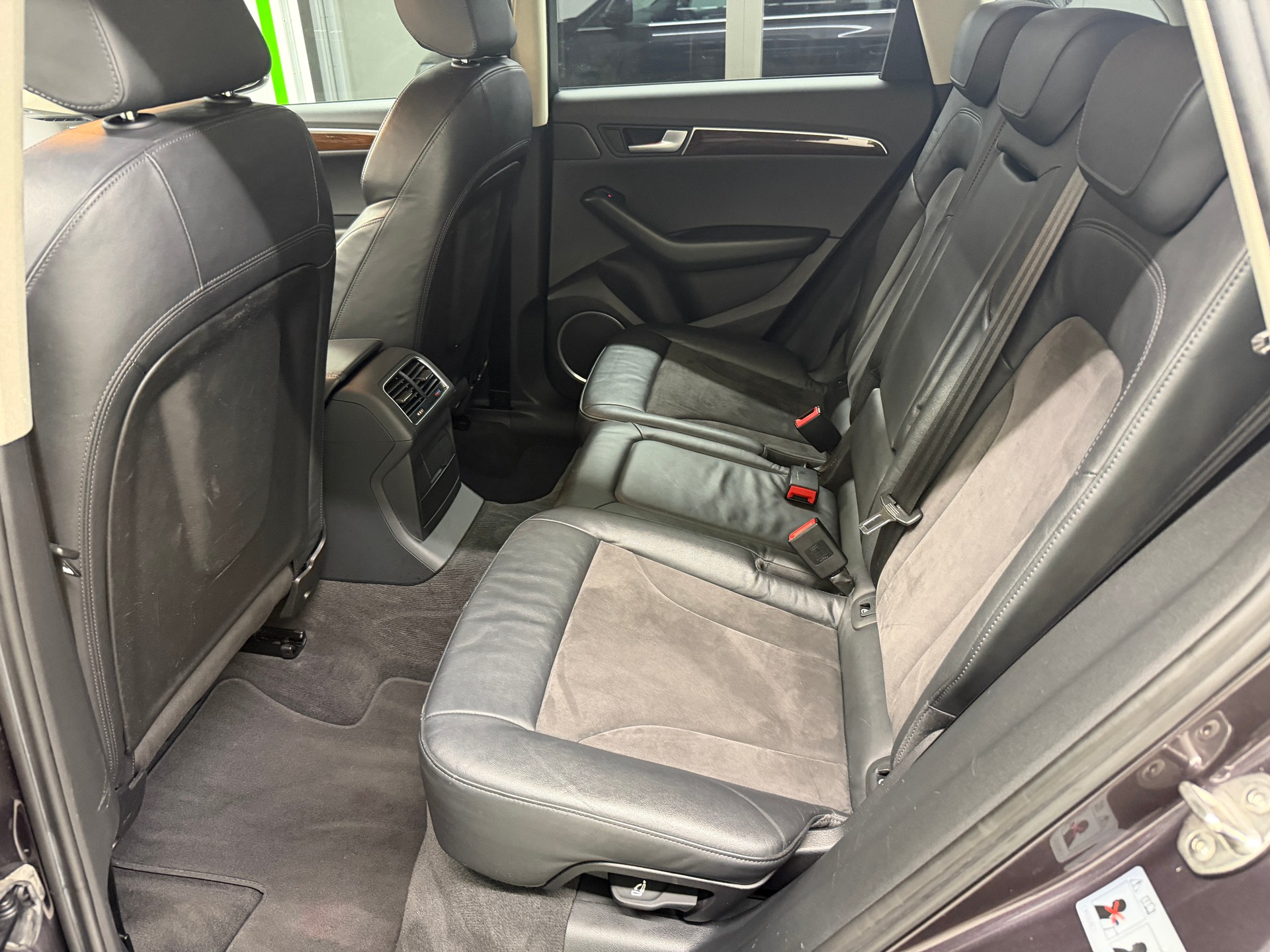 AUDI Q5 3.0 TDI quattro S-tronic-image-15